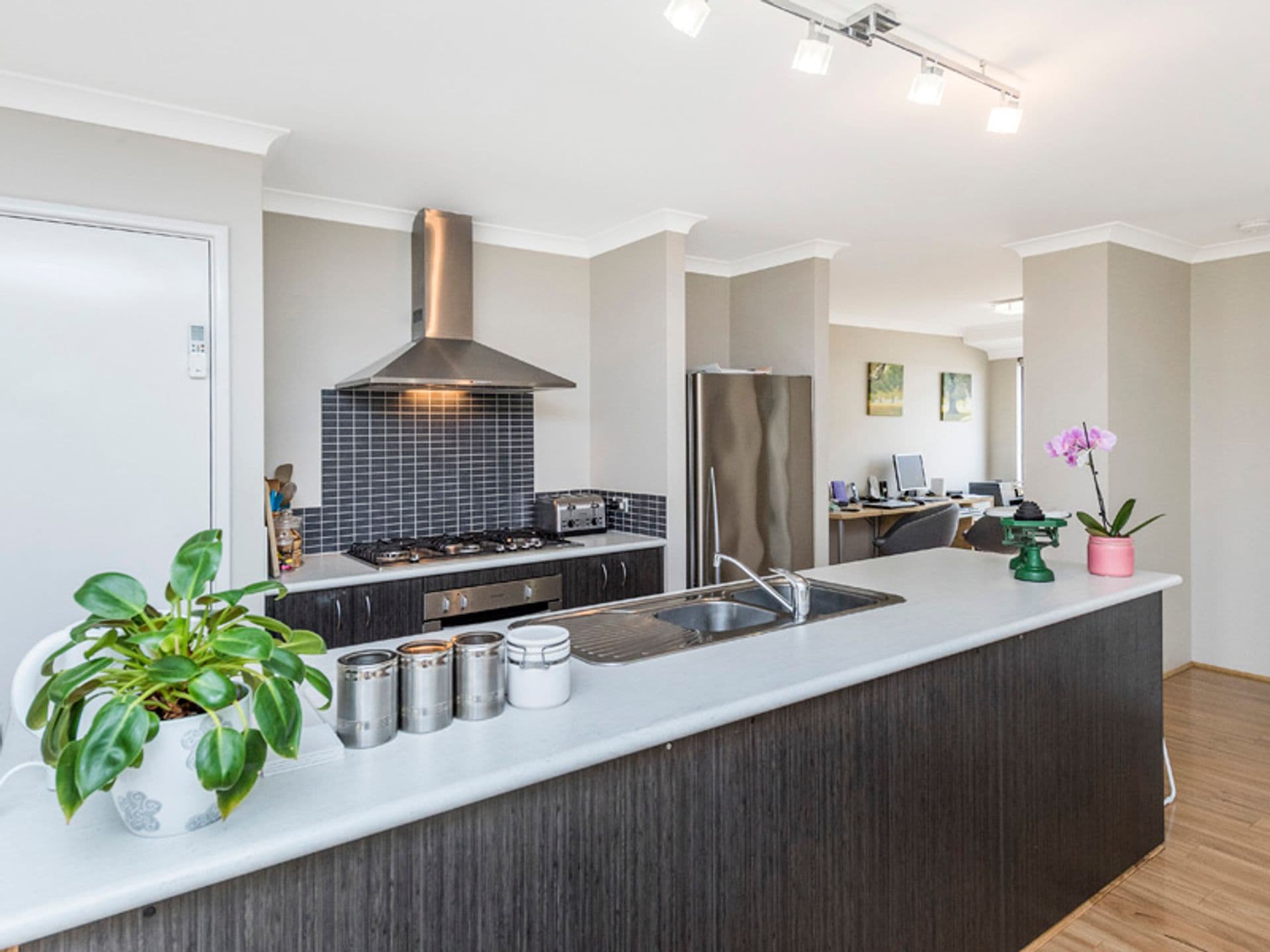 37/23 Casuarina Drive, Bunbury, WA, 6230, Millbridge - Thumbnail 2