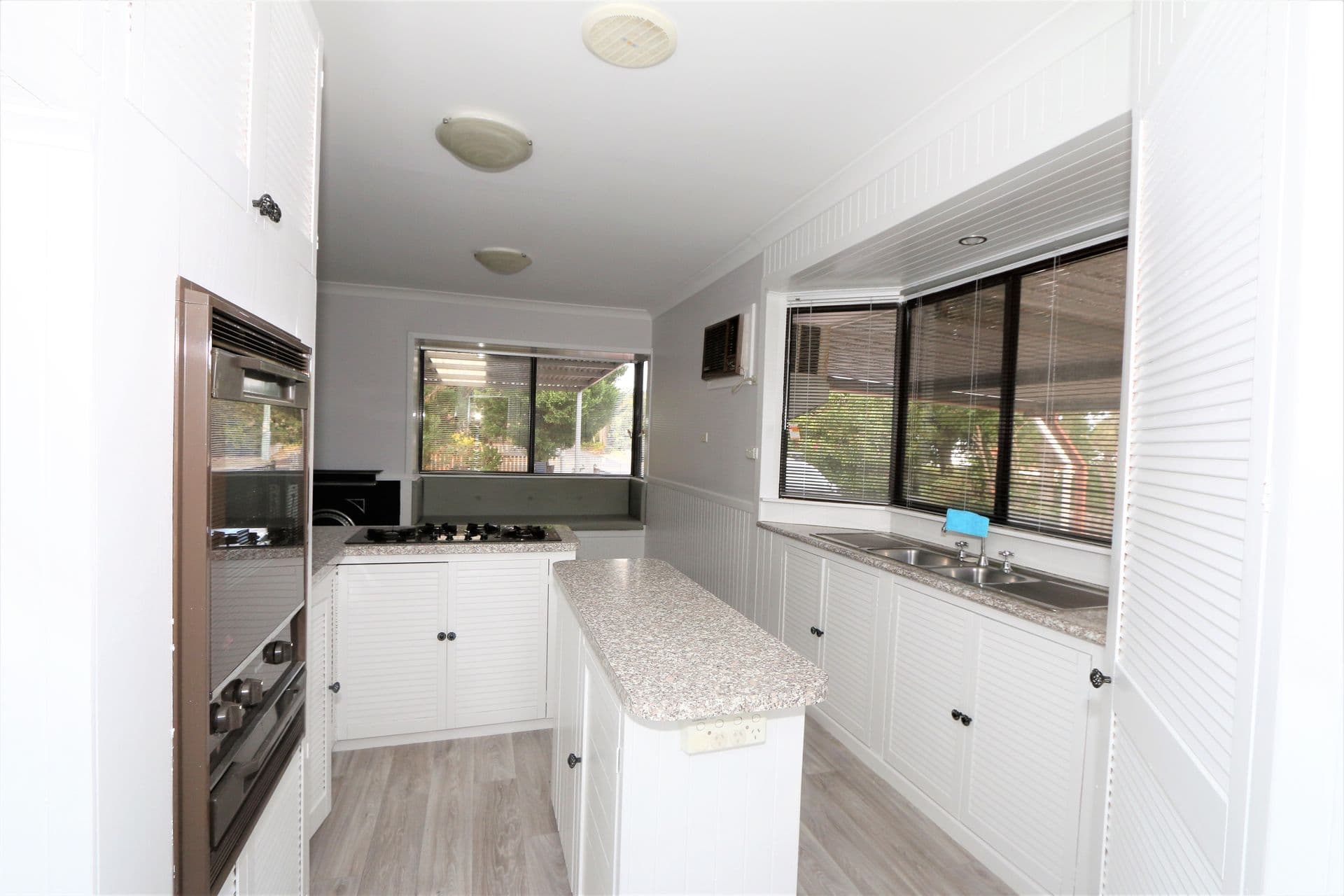 37/23 Casuarina Drive, Bunbury, WA, 6230, Carey Park - Thumbnail 3
