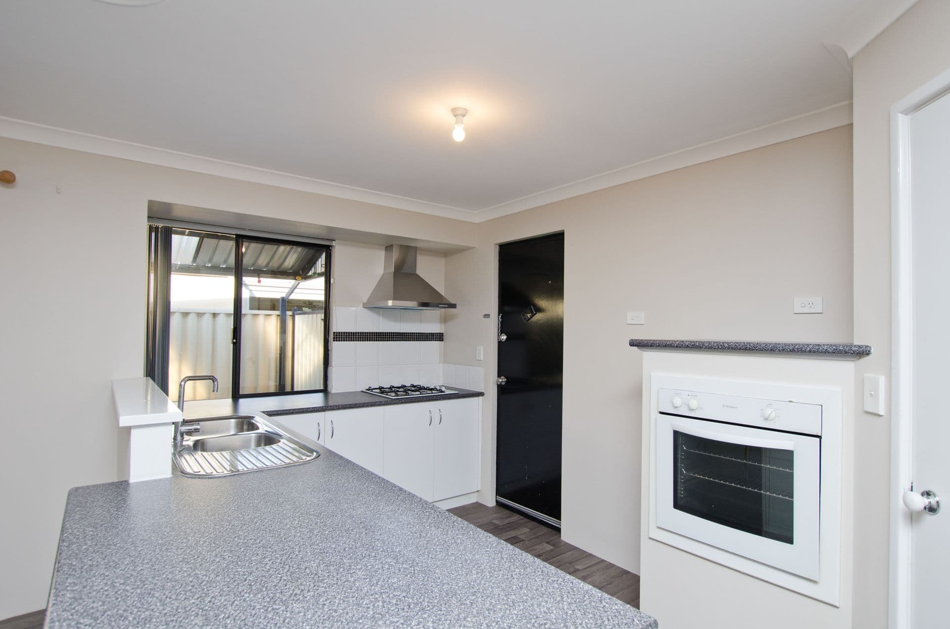 37/23 Casuarina Drive, Bunbury, WA, 6230, Millbridge - Thumbnail 5