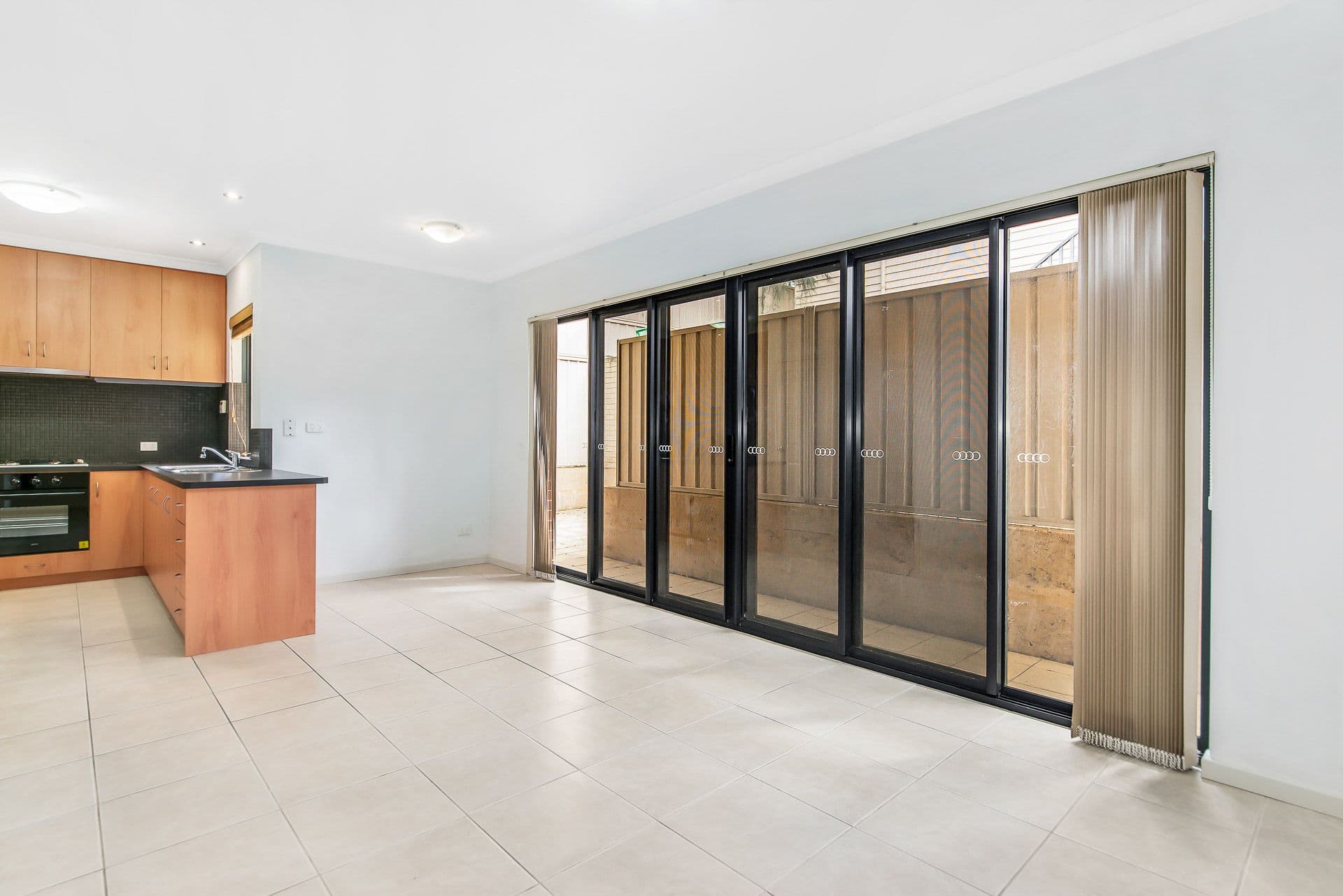 10/5 Carey Street, Bunbury, WA, 6230, Bunbury - Thumbnail 3