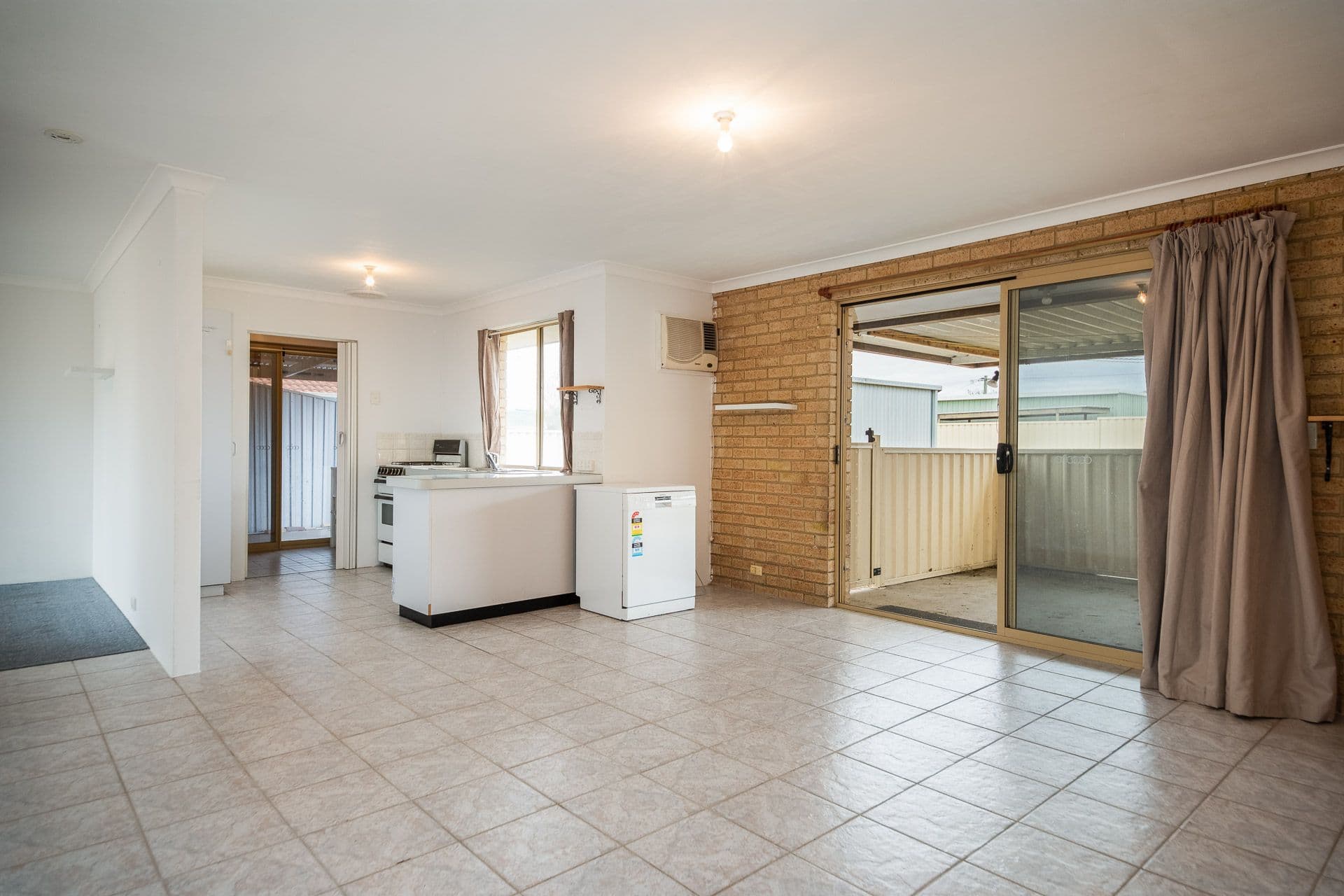 37/23 Casuarina Drive, Bunbury, WA, 6230, Carey Park - Thumbnail 5