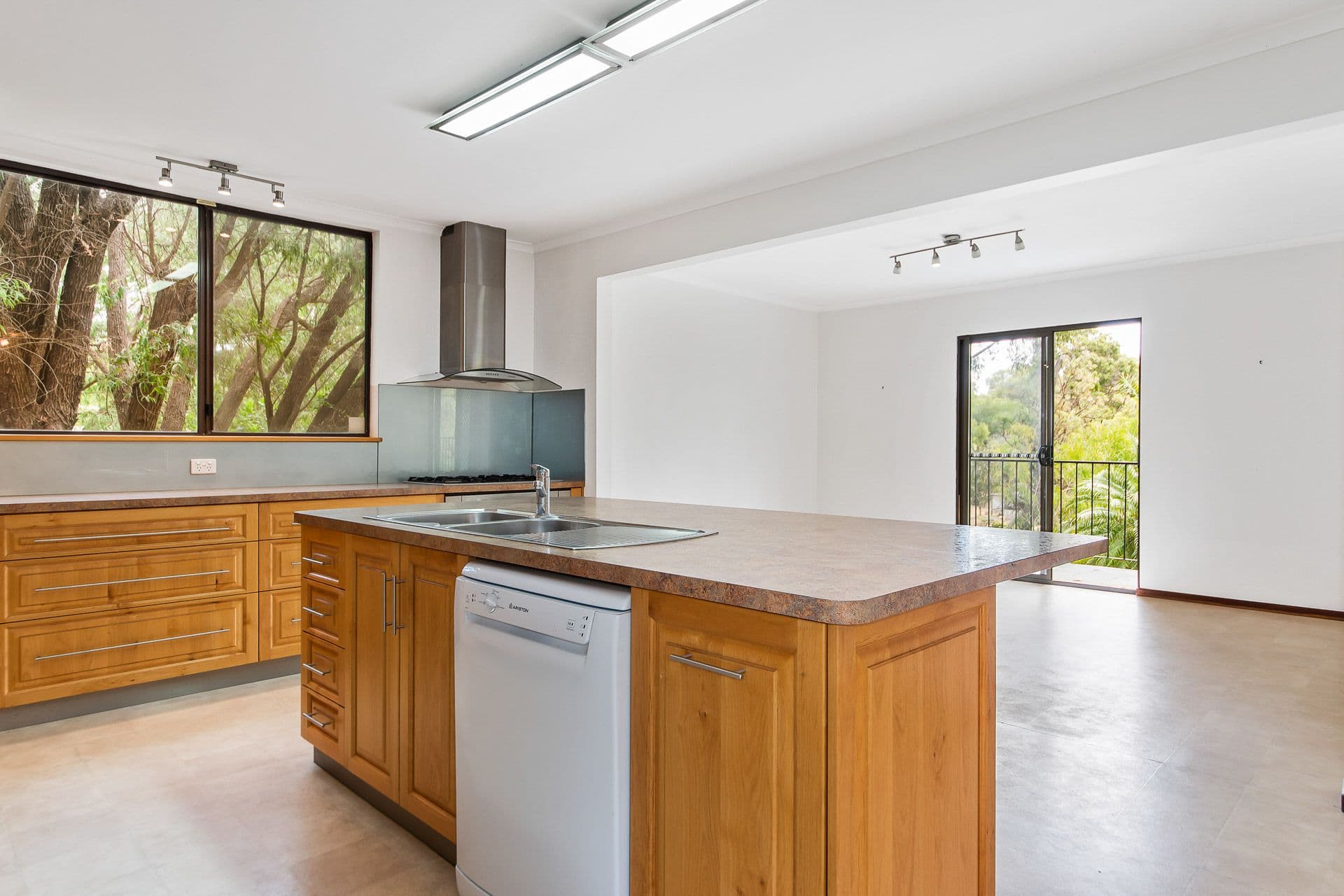 37/23 Casuarina Drive, Bunbury, WA, 6230, Gelorup - Thumbnail 3