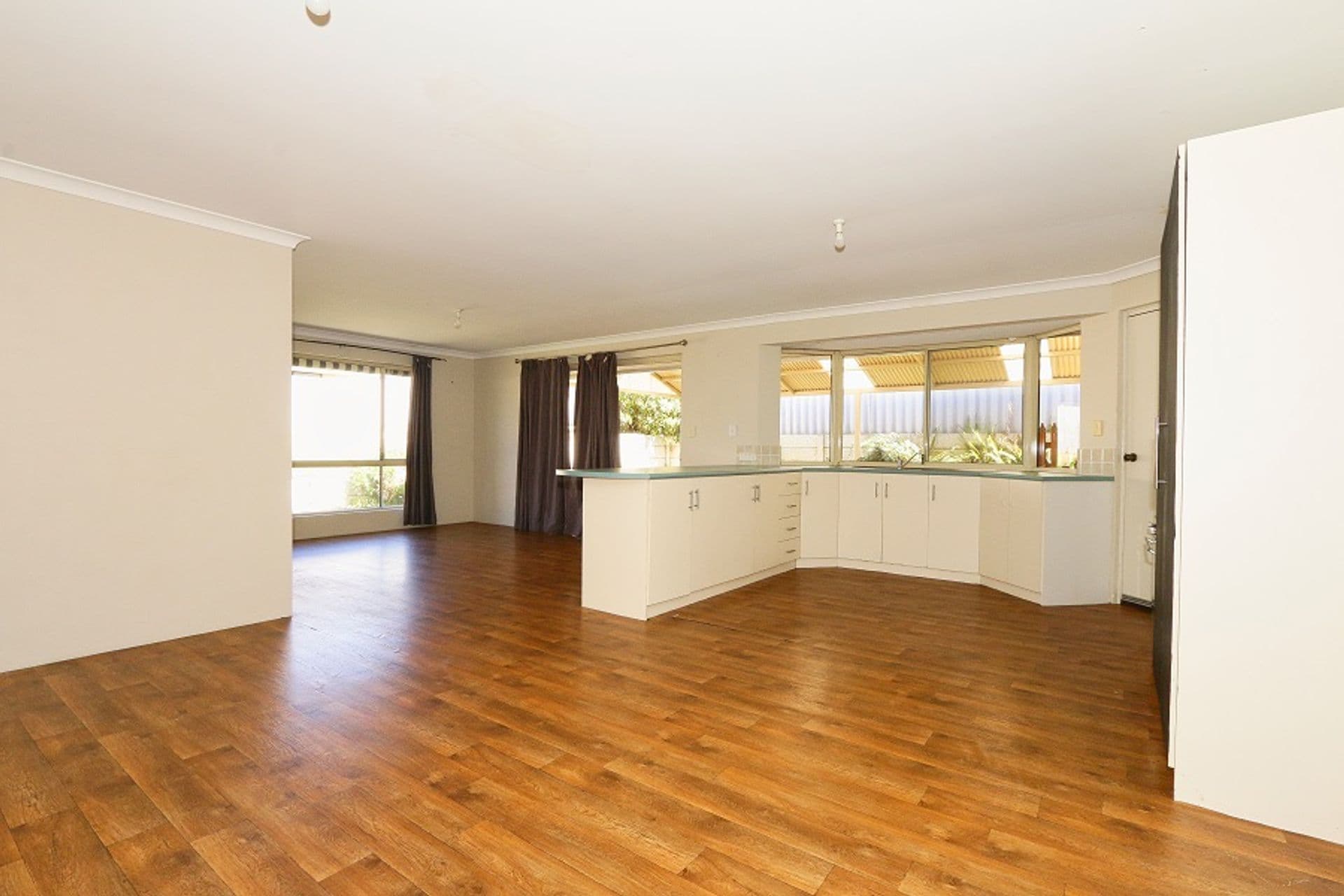 37/23 Casuarina Drive, Bunbury, WA, 6230, College Grove - Thumbnail 2