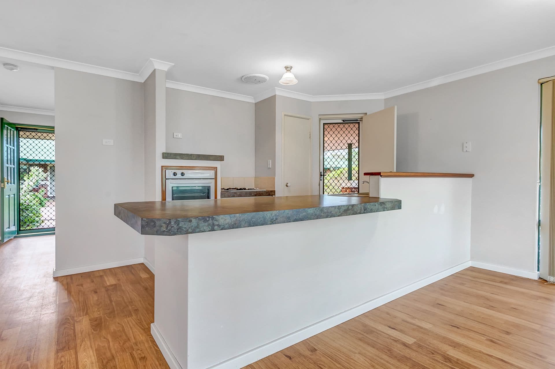 4/6 Forrest Road, Capel, WA, 6271, Capel - Thumbnail 5