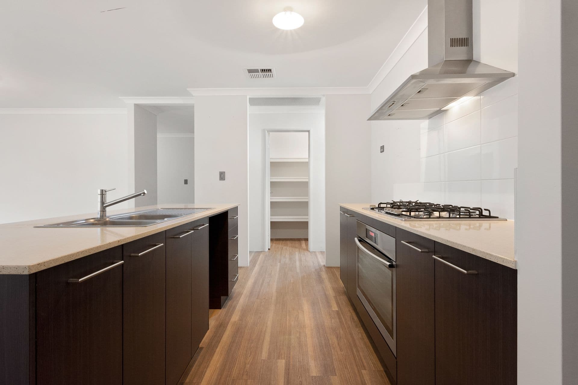 18 Charoite Street, Australind, WA, 6233, Australind - Thumbnail 2
