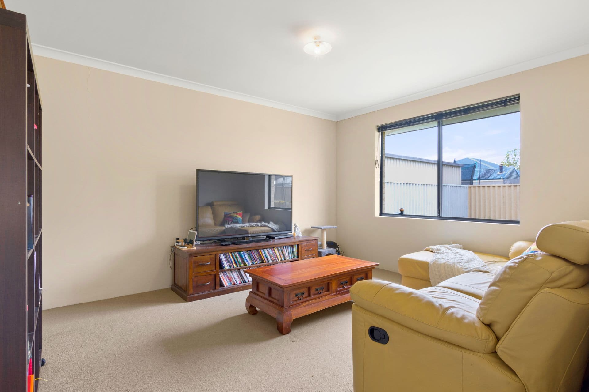 25 Marseilles Drive, Yalyalup, WA, 6280, Yalyalup - Thumbnail 8