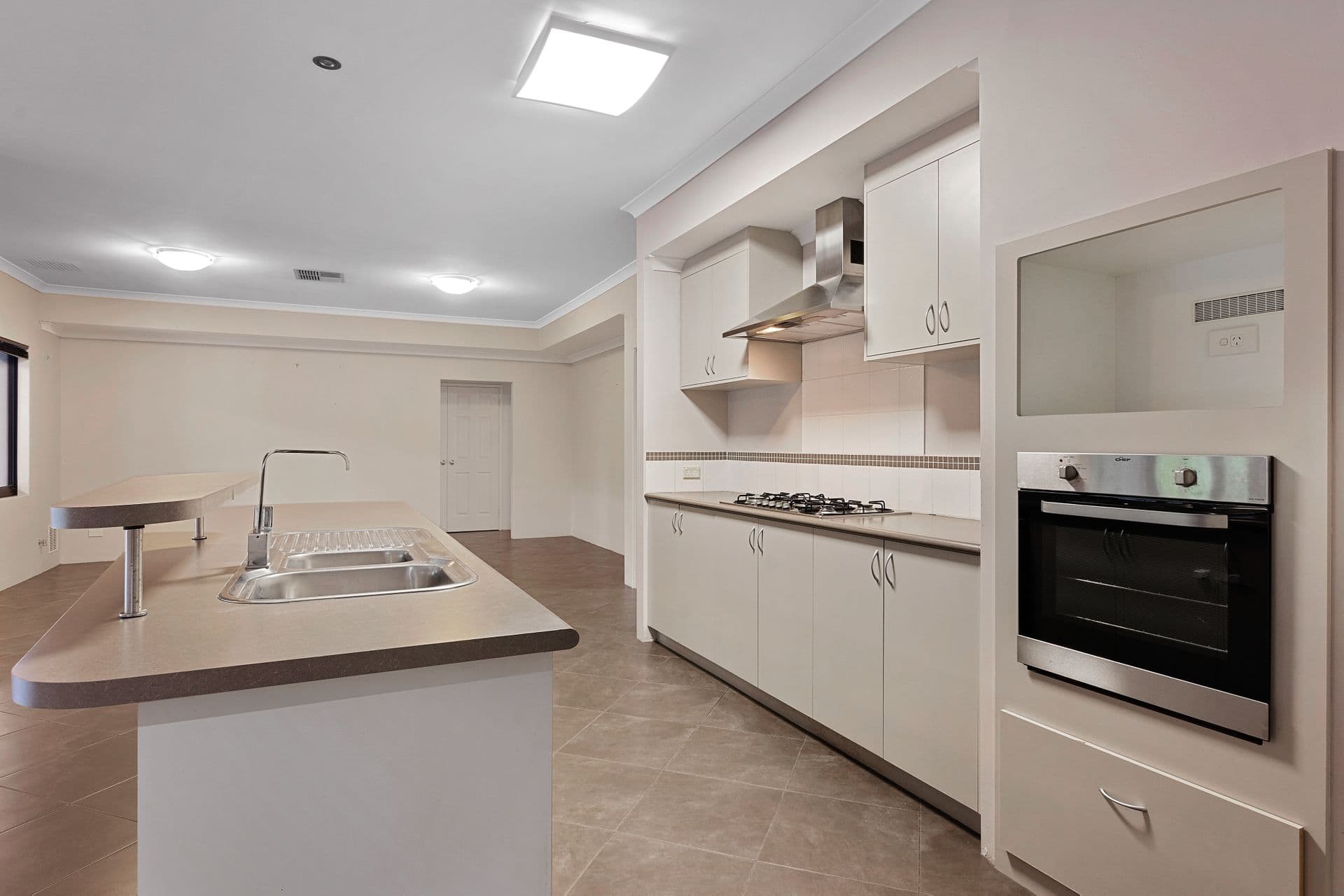 37/23 Casuarina Drive, Bunbury, WA, 6230, Millbridge - Thumbnail 6