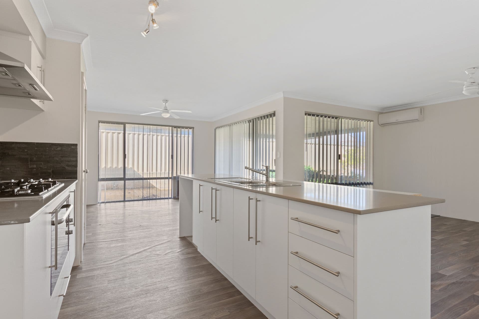 23 Advance Road, Dalyellup, WA, 6230, Dalyellup - Thumbnail 5
