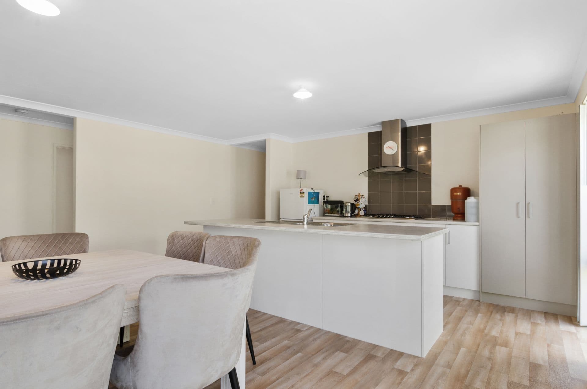 7 Abelia Avenue, Margaret River, WA, 6285, Margaret River - Thumbnail 4