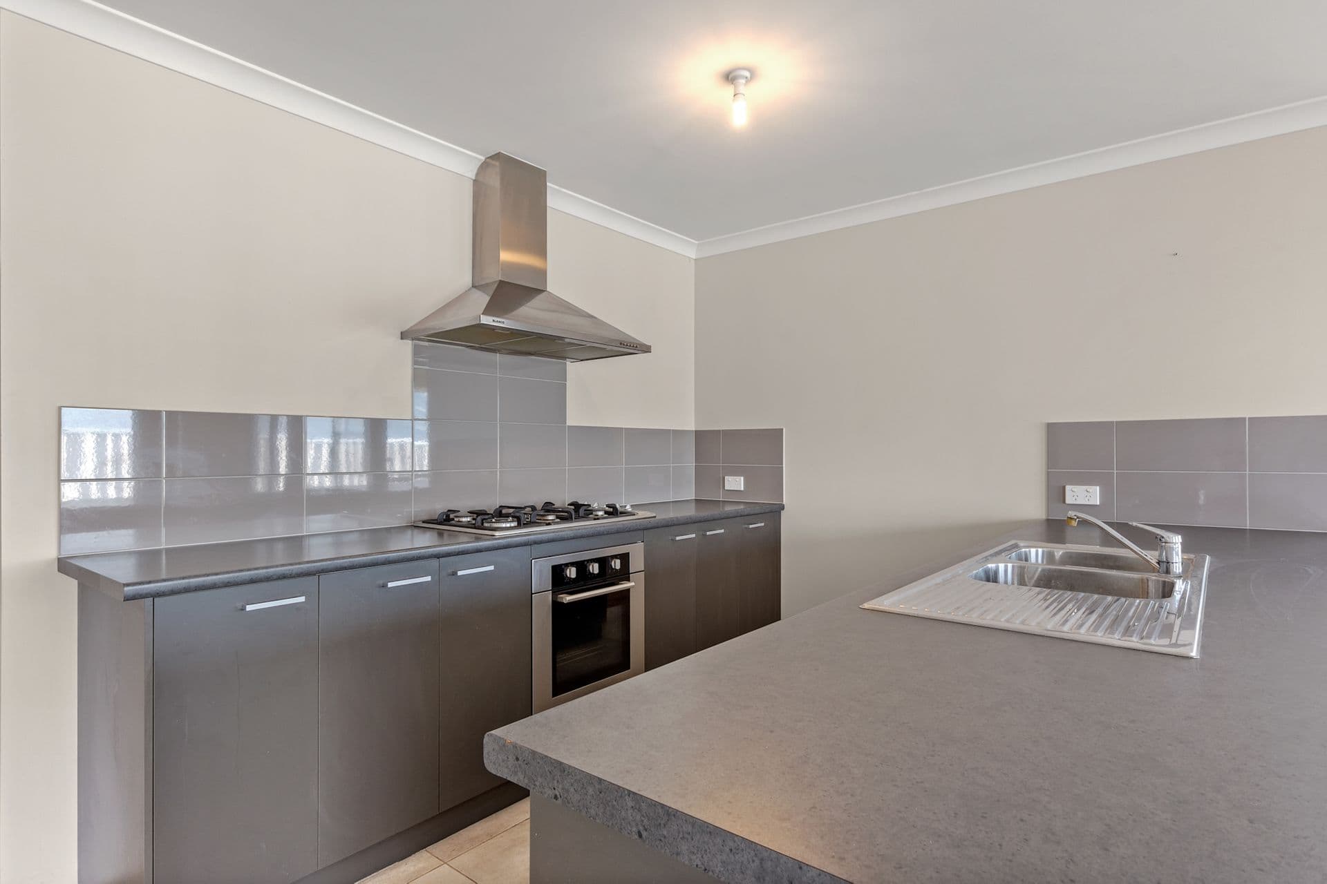 13 Friartuck Road, Dalyellup, WA, 6230, Dalyellup - Thumbnail 3