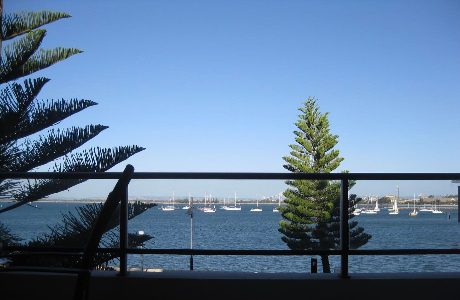 3 Hampton Court, Ivanhoe, Ivanhoe - Image 1