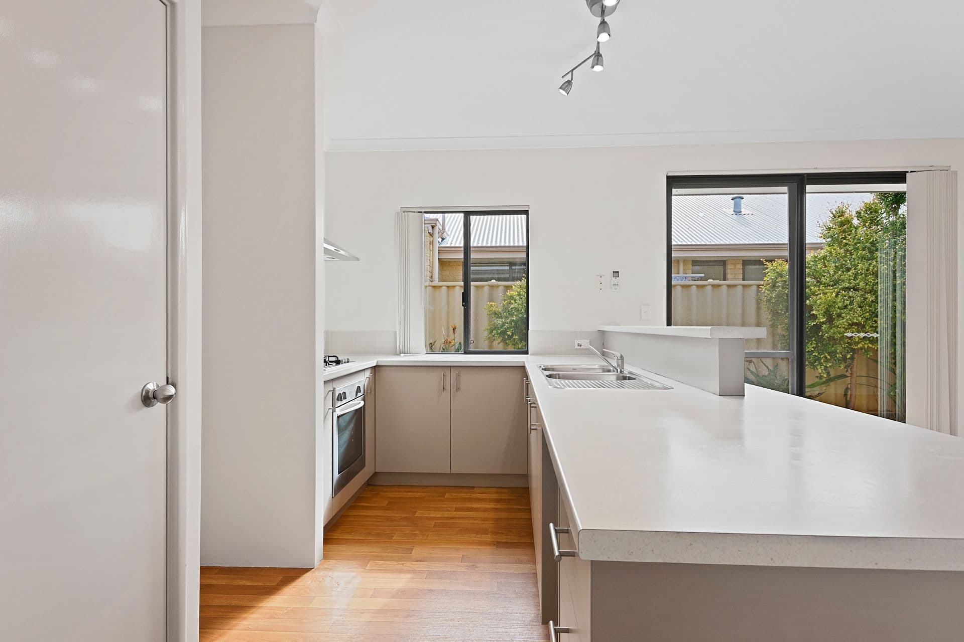 37/23 Casuarina Drive, Bunbury, WA, 6230, Dalyellup - Thumbnail 2