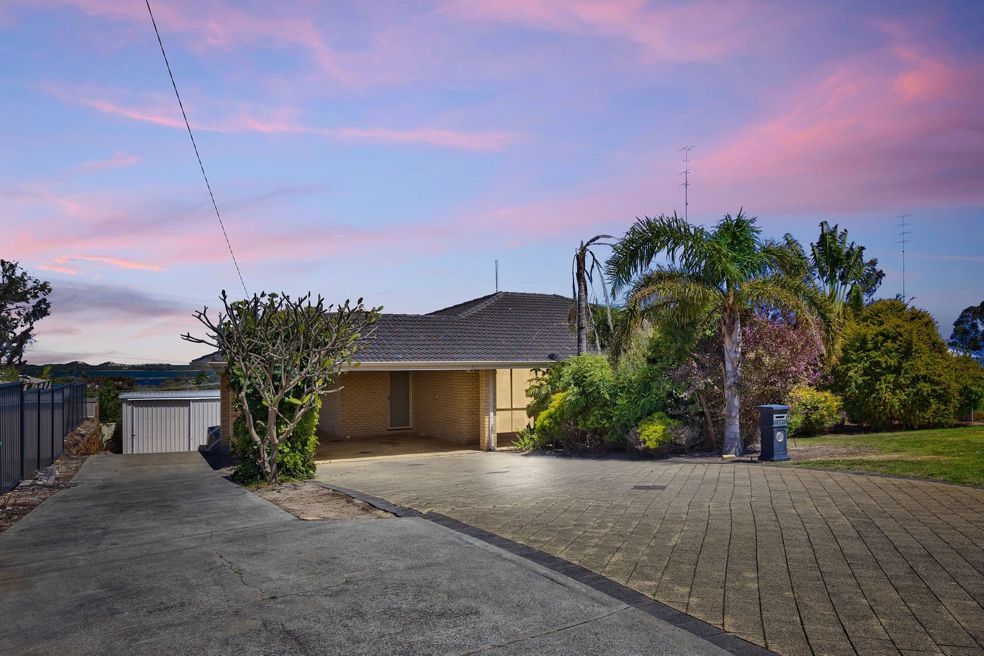 17 Barnes Avenue, Australind, WA, 6233, Australind - Image 1