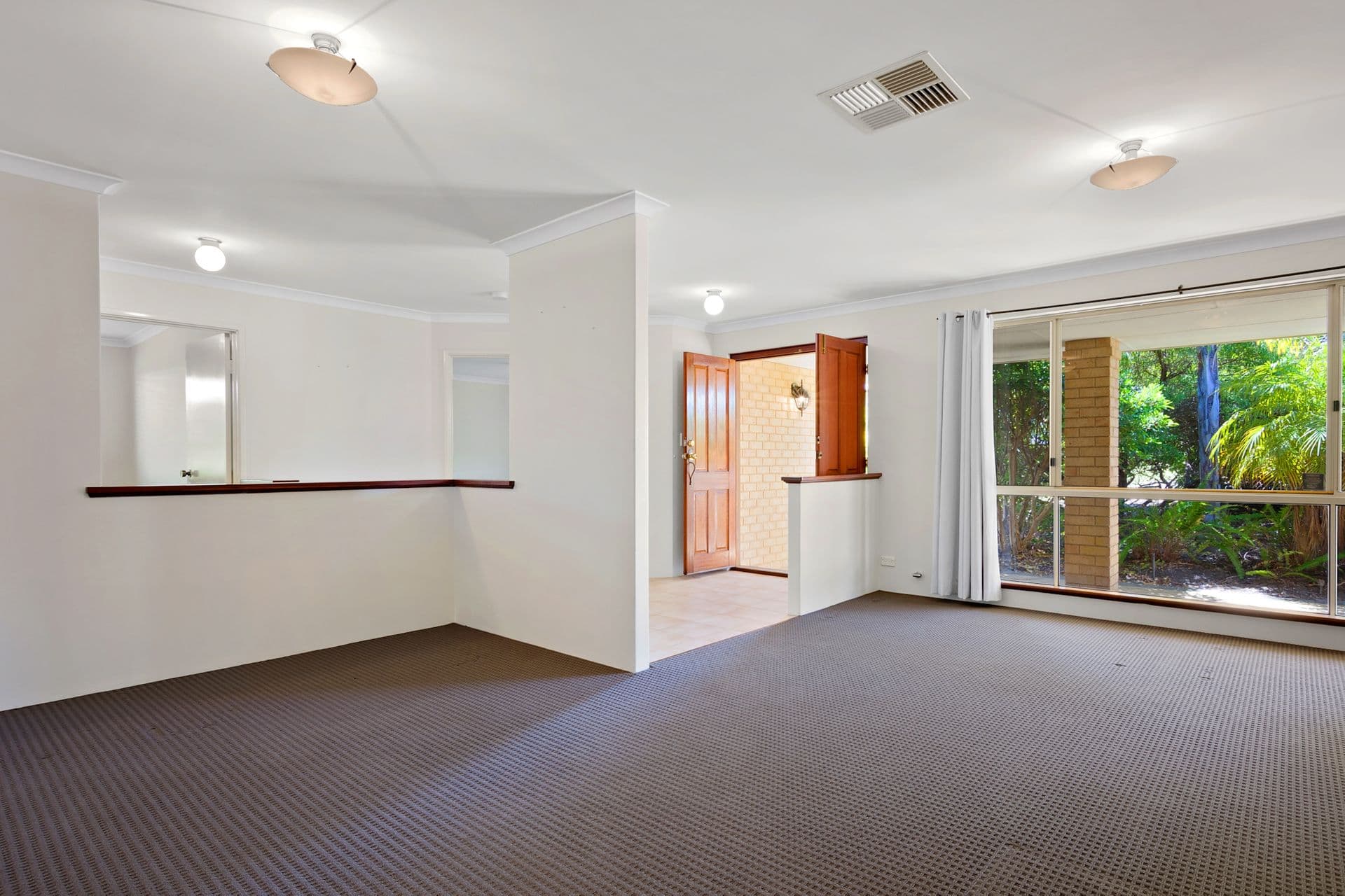 17 Barnes Avenue, Australind, WA, 6233, Australind - Thumbnail 6