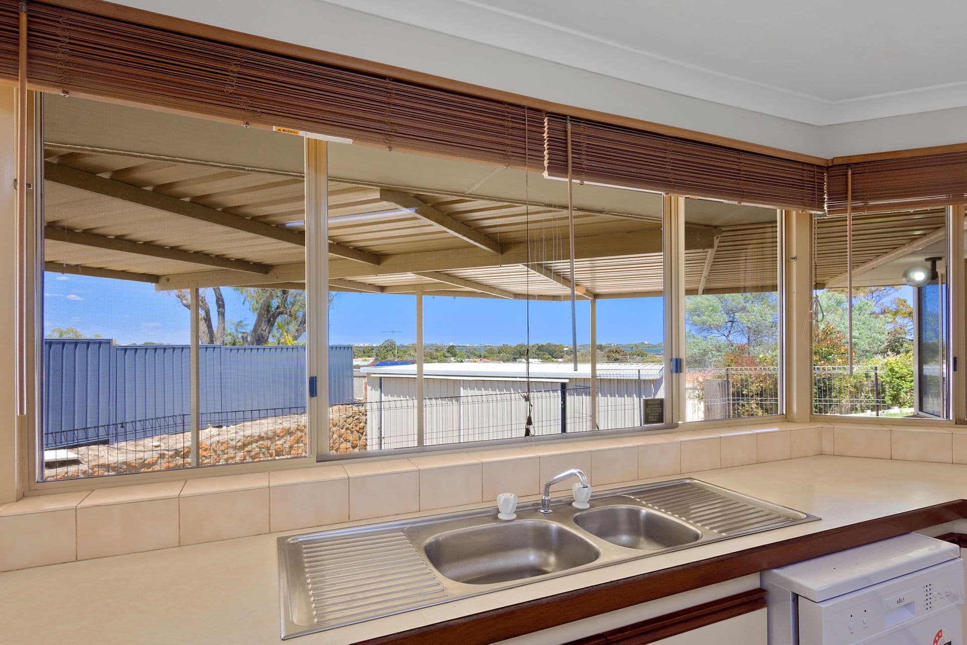 17 Barnes Avenue, Australind, WA, 6233, Australind - Thumbnail 5