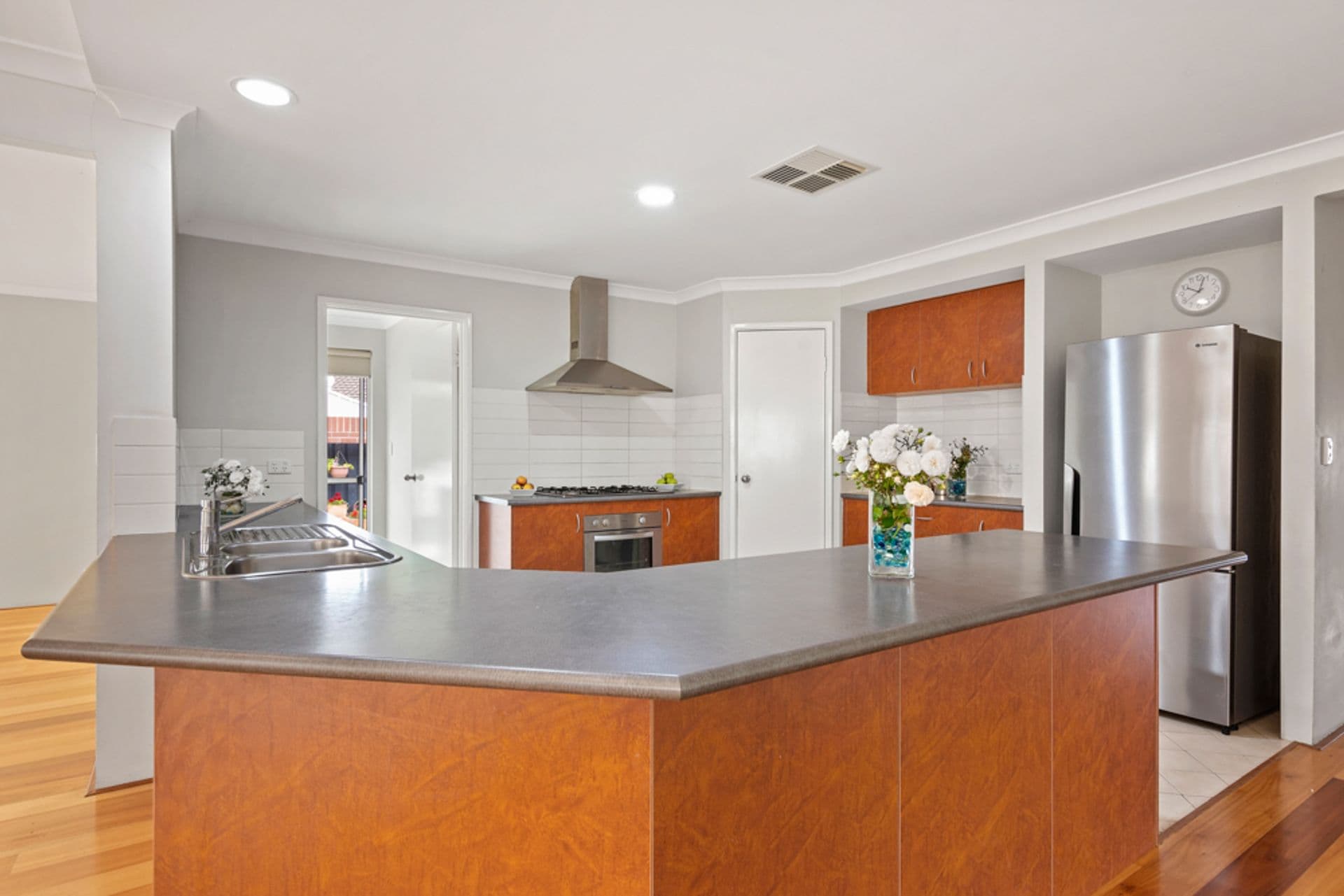 6 Hakea Crescent, South Bunbury, WA, 6230, South Bunbury - Thumbnail 4