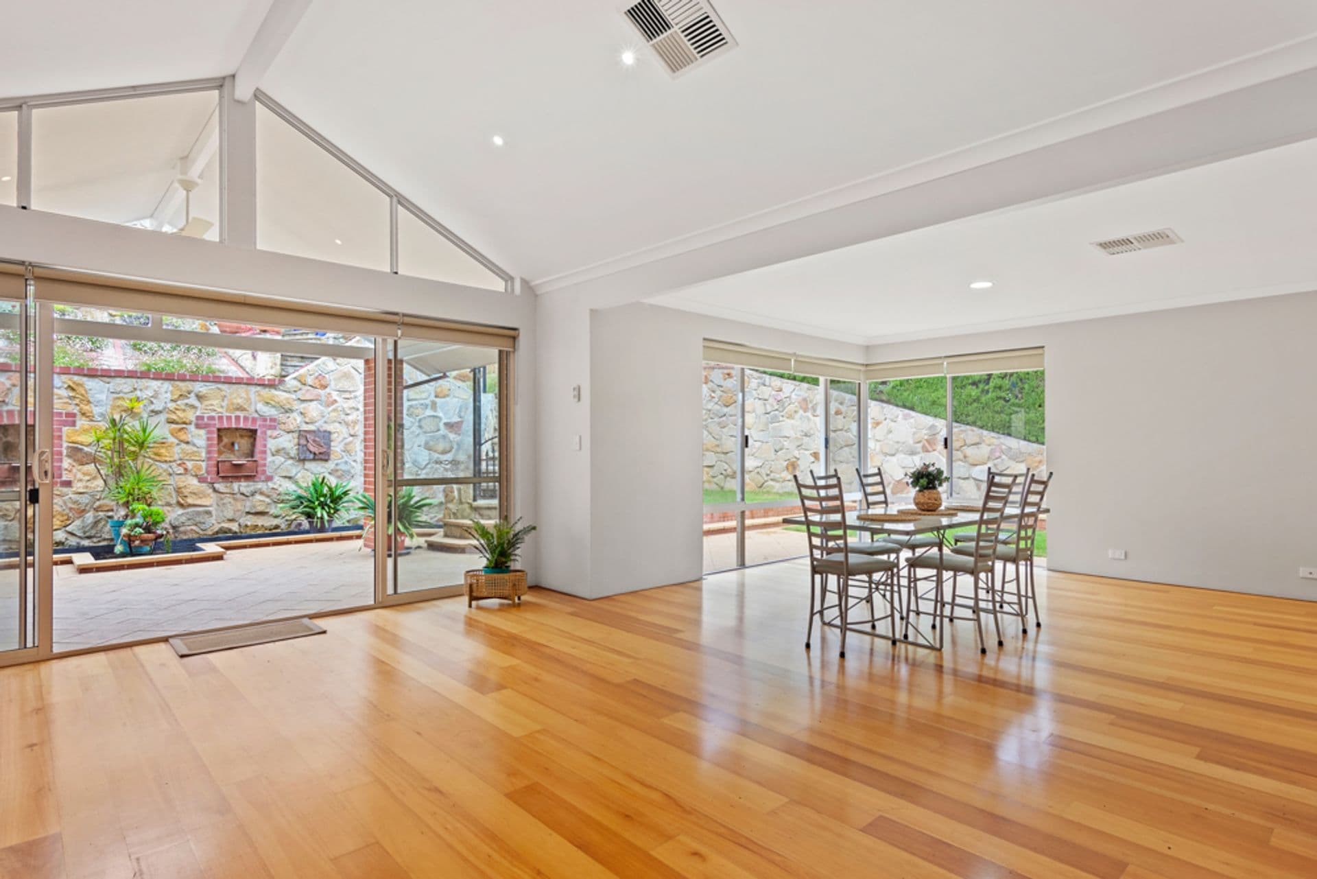 6 Hakea Crescent, South Bunbury, WA, 6230, South Bunbury - Thumbnail 5