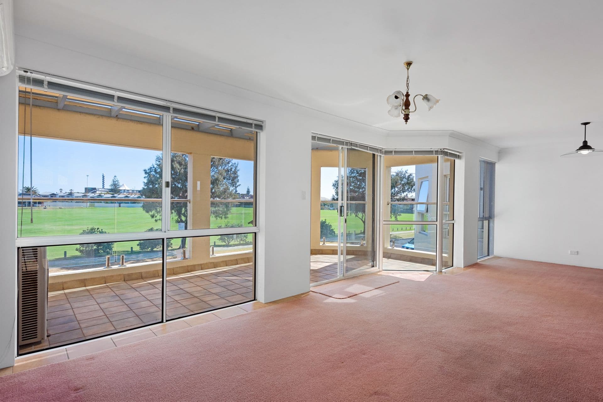 3/1 Symmons Street, Bunbury, WA, 6230, Bunbury - Thumbnail 4