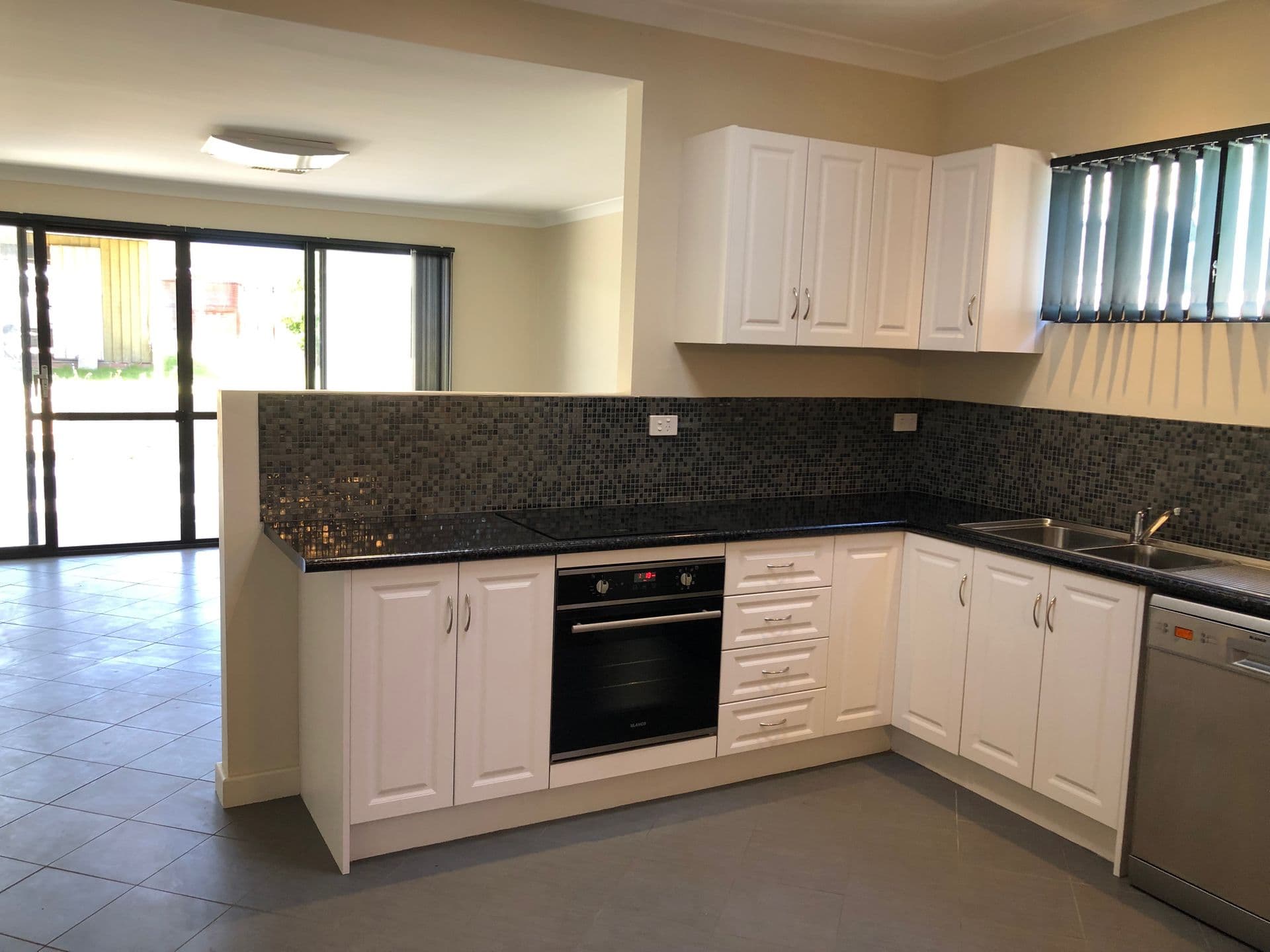 37/23 Casuarina Drive, Bunbury, WA, 6230, Collie - Thumbnail 3