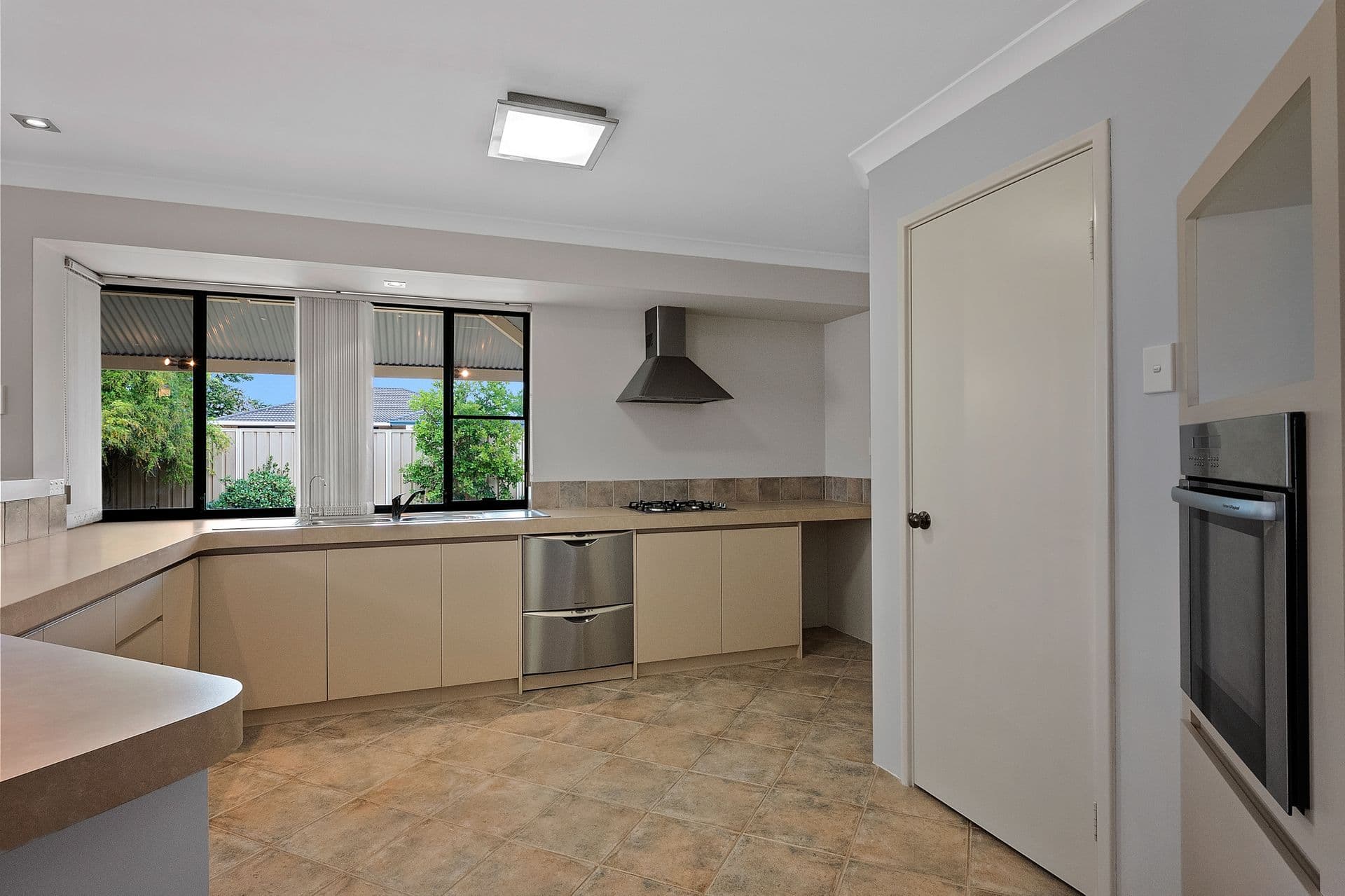 37/23 Casuarina Drive, Bunbury, WA, 6230, Eaton - Thumbnail 5