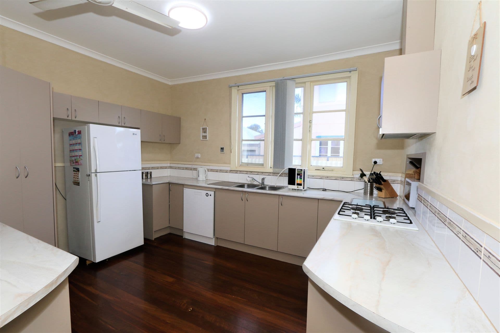 37/23 Casuarina Drive, Bunbury, WA, 6230, Carey Park - Thumbnail 6