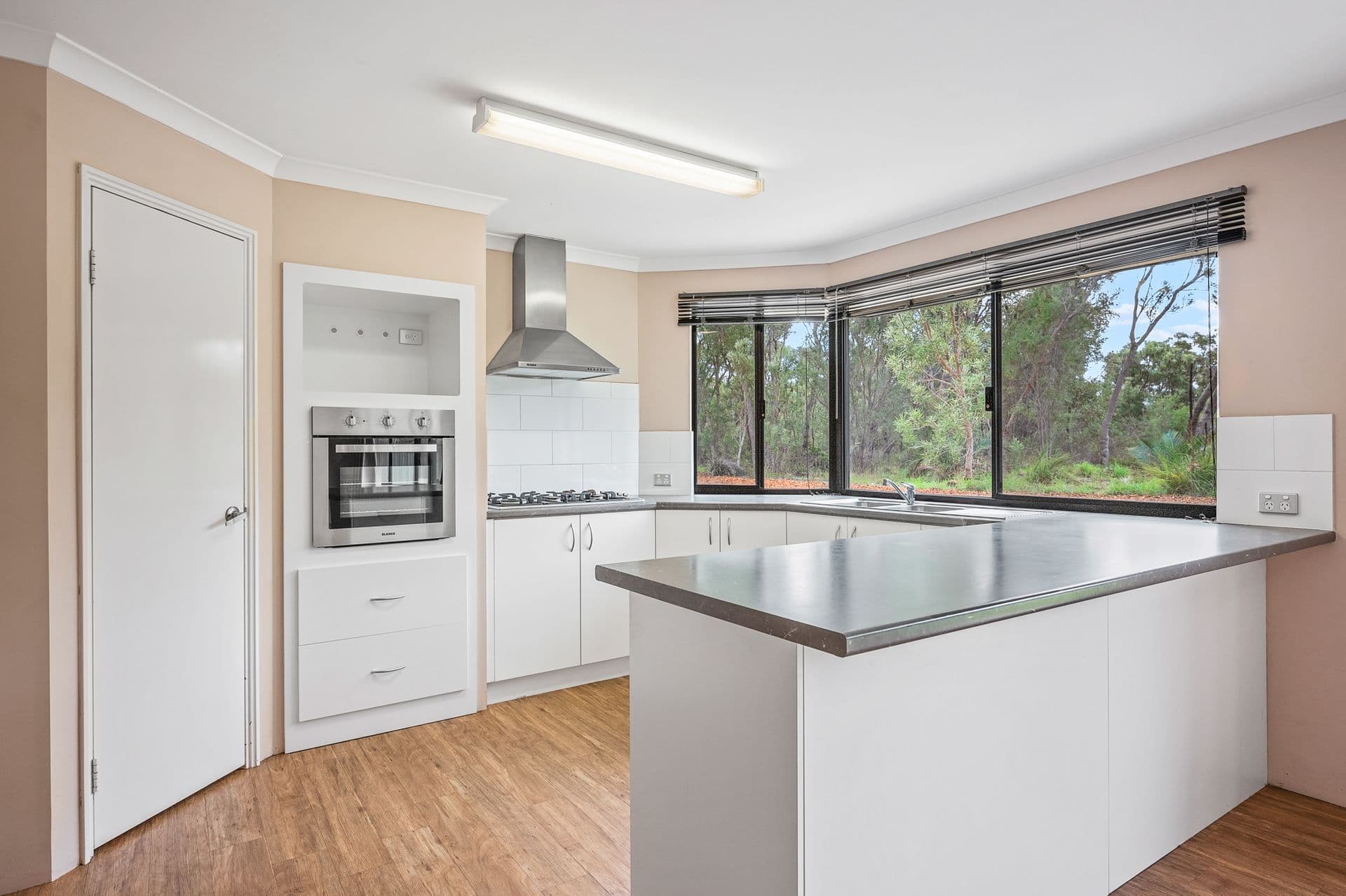 37/23 Casuarina Drive, Bunbury, WA, 6230, Leschenault - Thumbnail 6