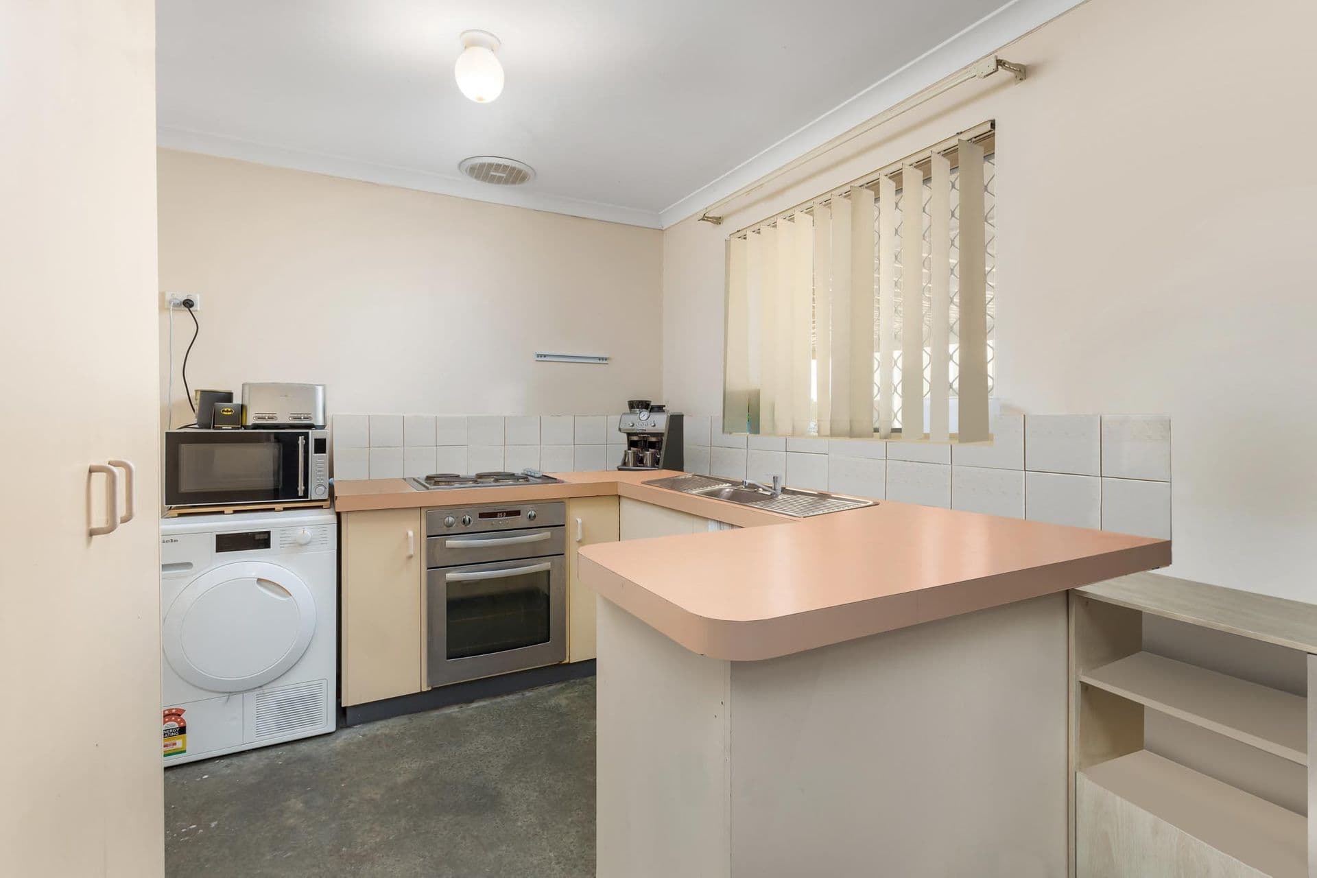 37/23 Casuarina Drive, Bunbury, WA, 6230, Carey Park - Thumbnail 4