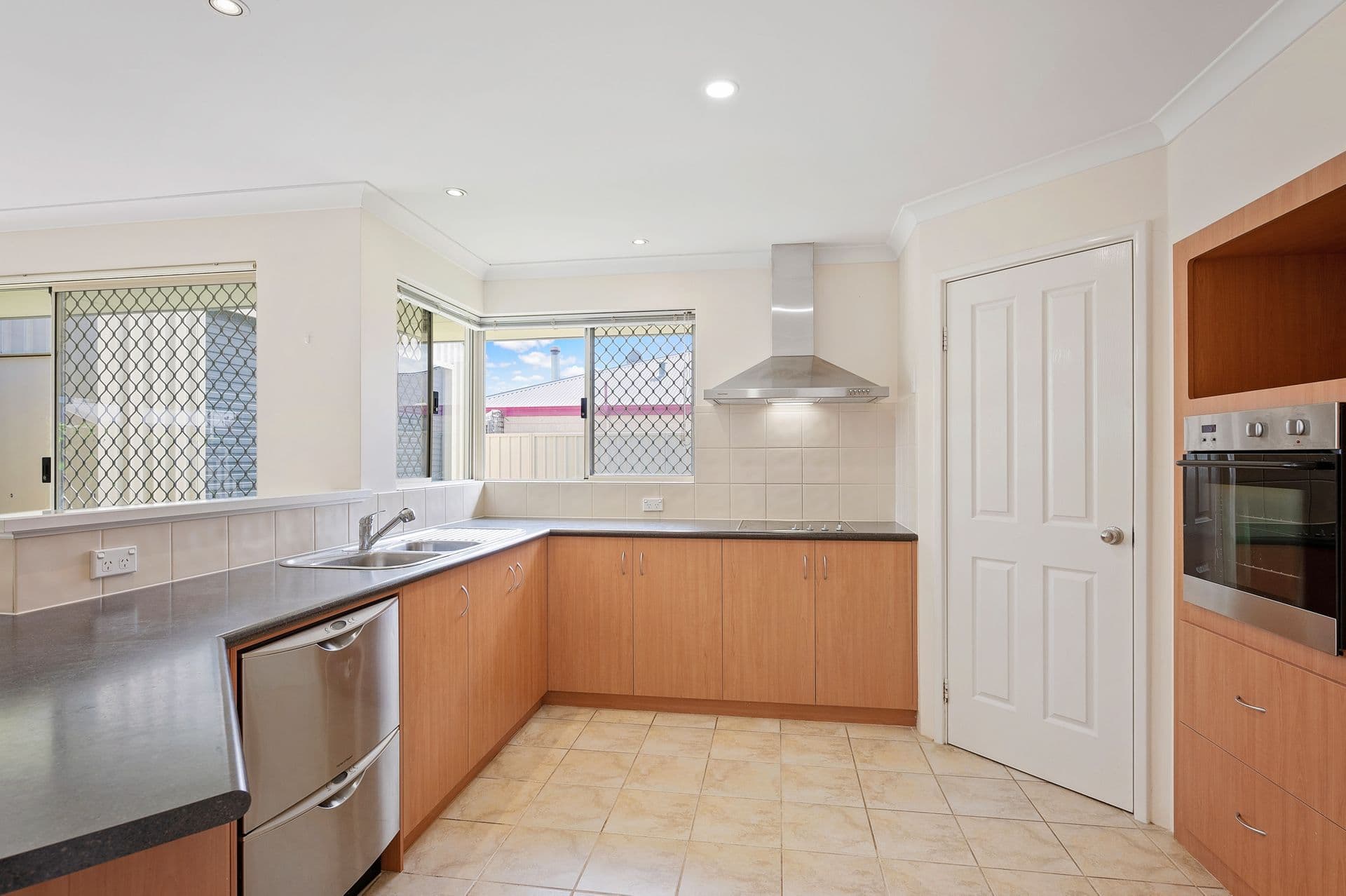 37/23 Casuarina Drive, Bunbury, WA, 6230, West Busselton - Thumbnail 7