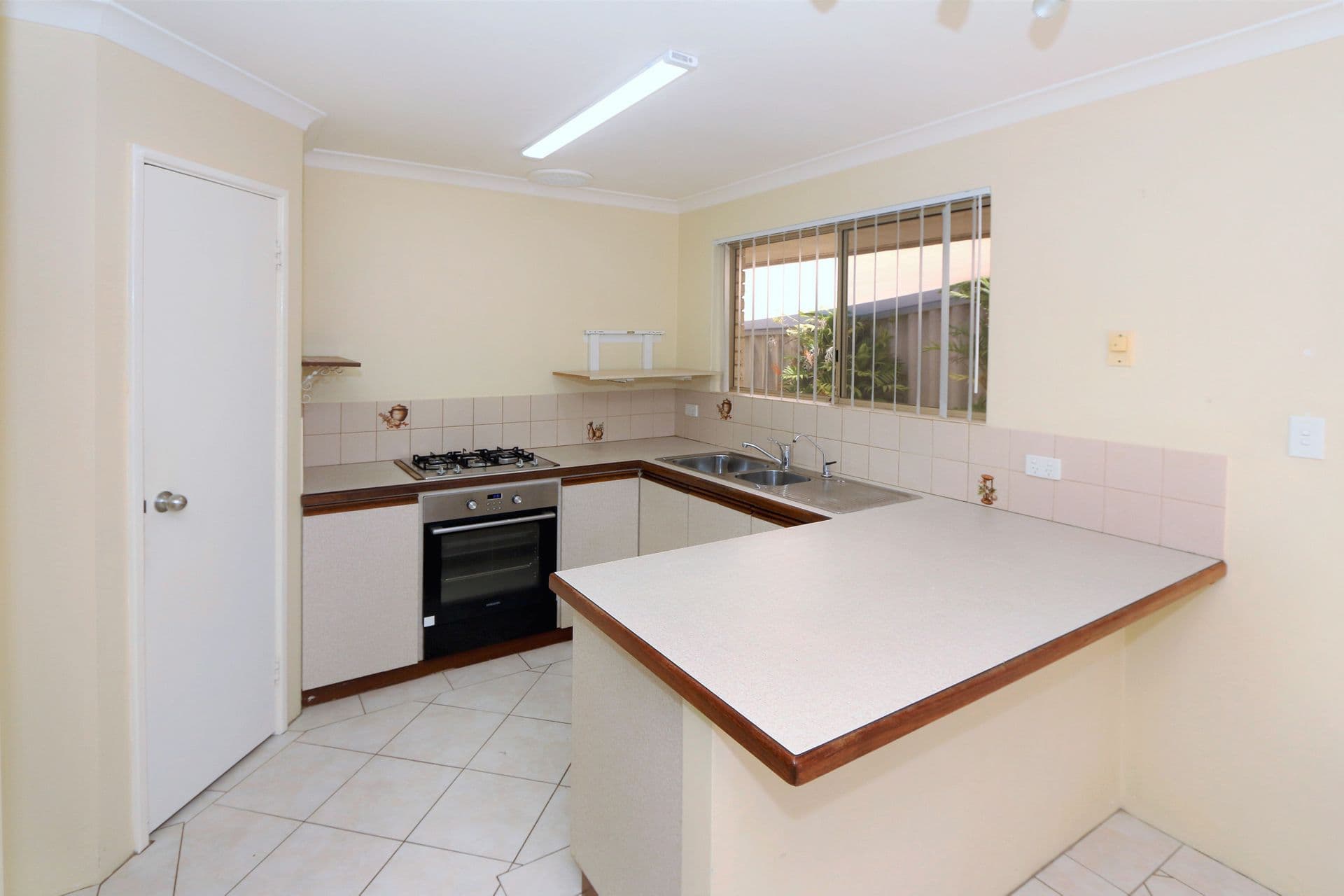 37/23 Casuarina Drive, Bunbury, WA, 6230, Australind - Thumbnail 4