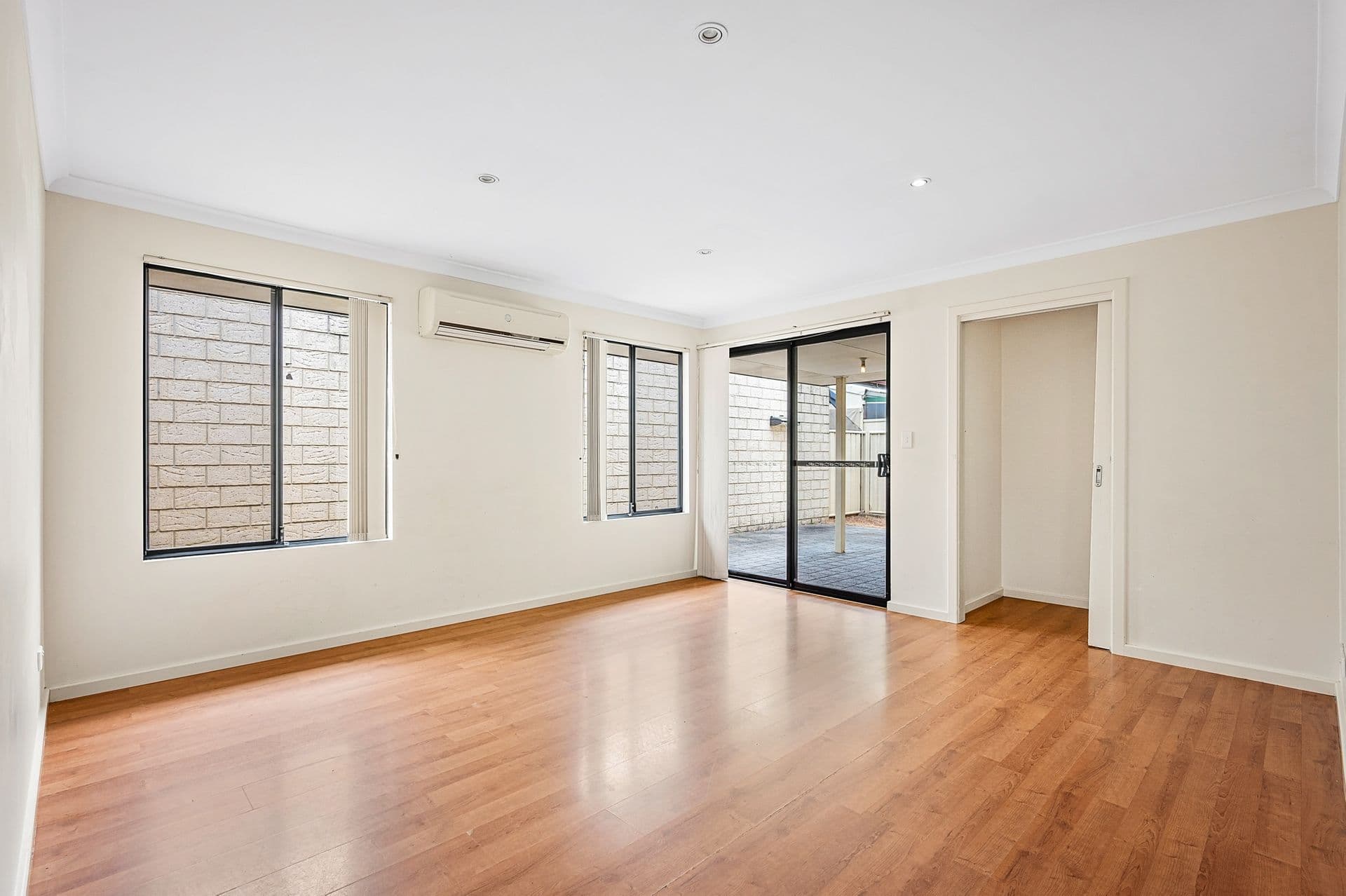 3/69A (7/69A) Johnston Street, Collie, WA, 6225, Collie - Thumbnail 2