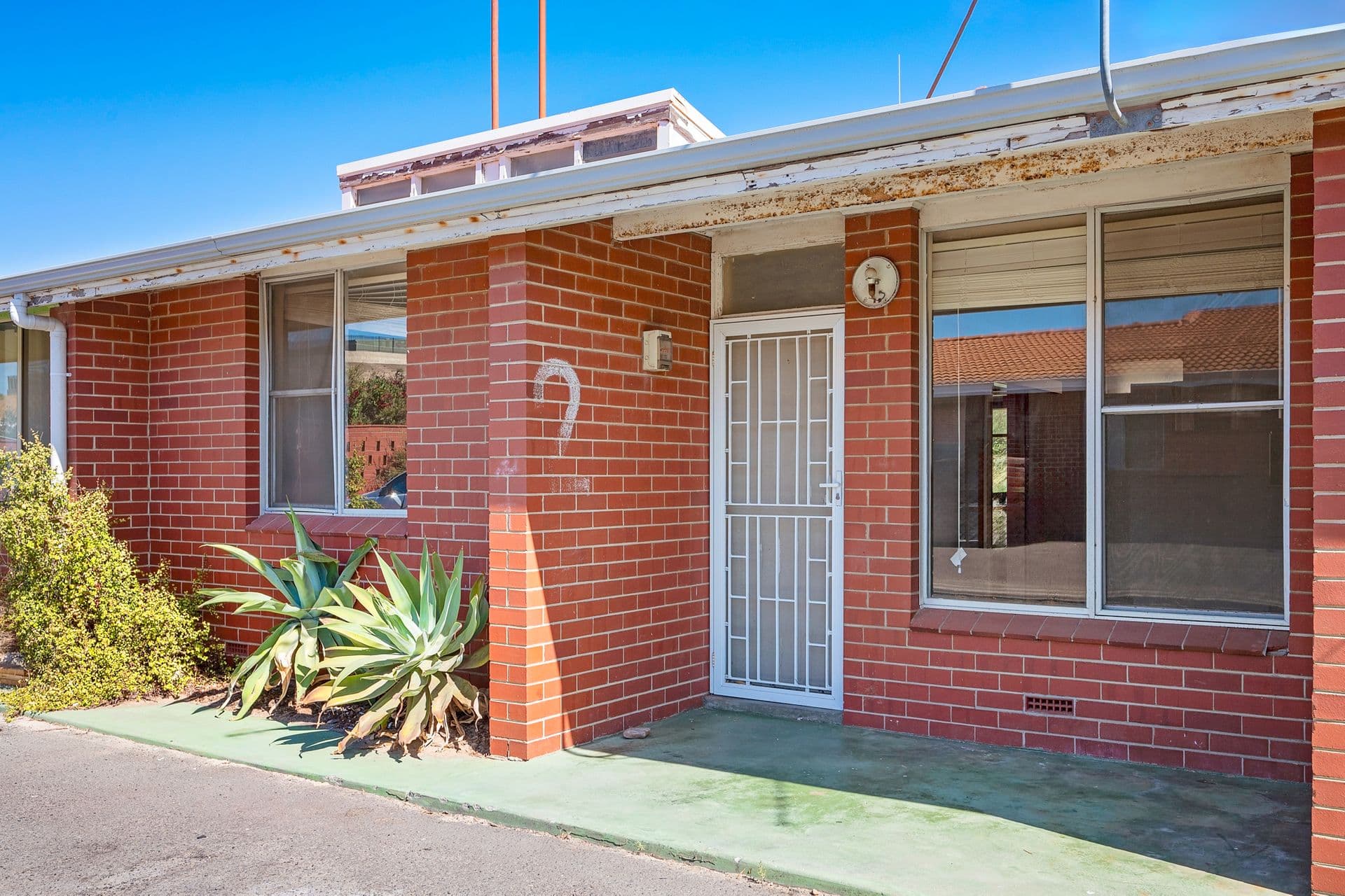 2/11 Scott Street, Bunbury, WA, 6230, Bunbury - Thumbnail 2
