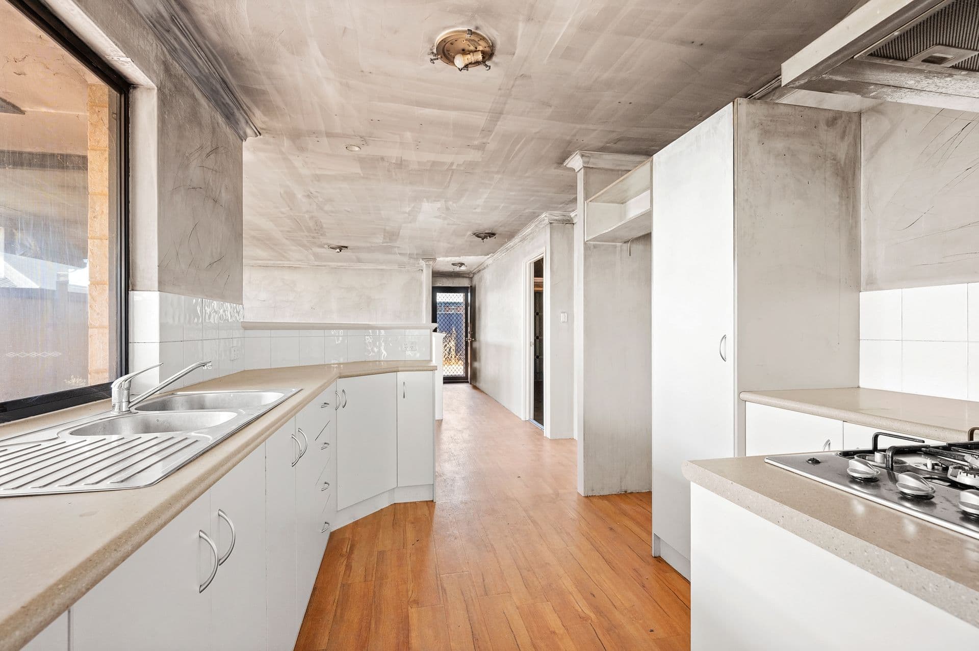 3/2 Bright Street, Carey Park, WA, 6230, Carey Park - Thumbnail 2