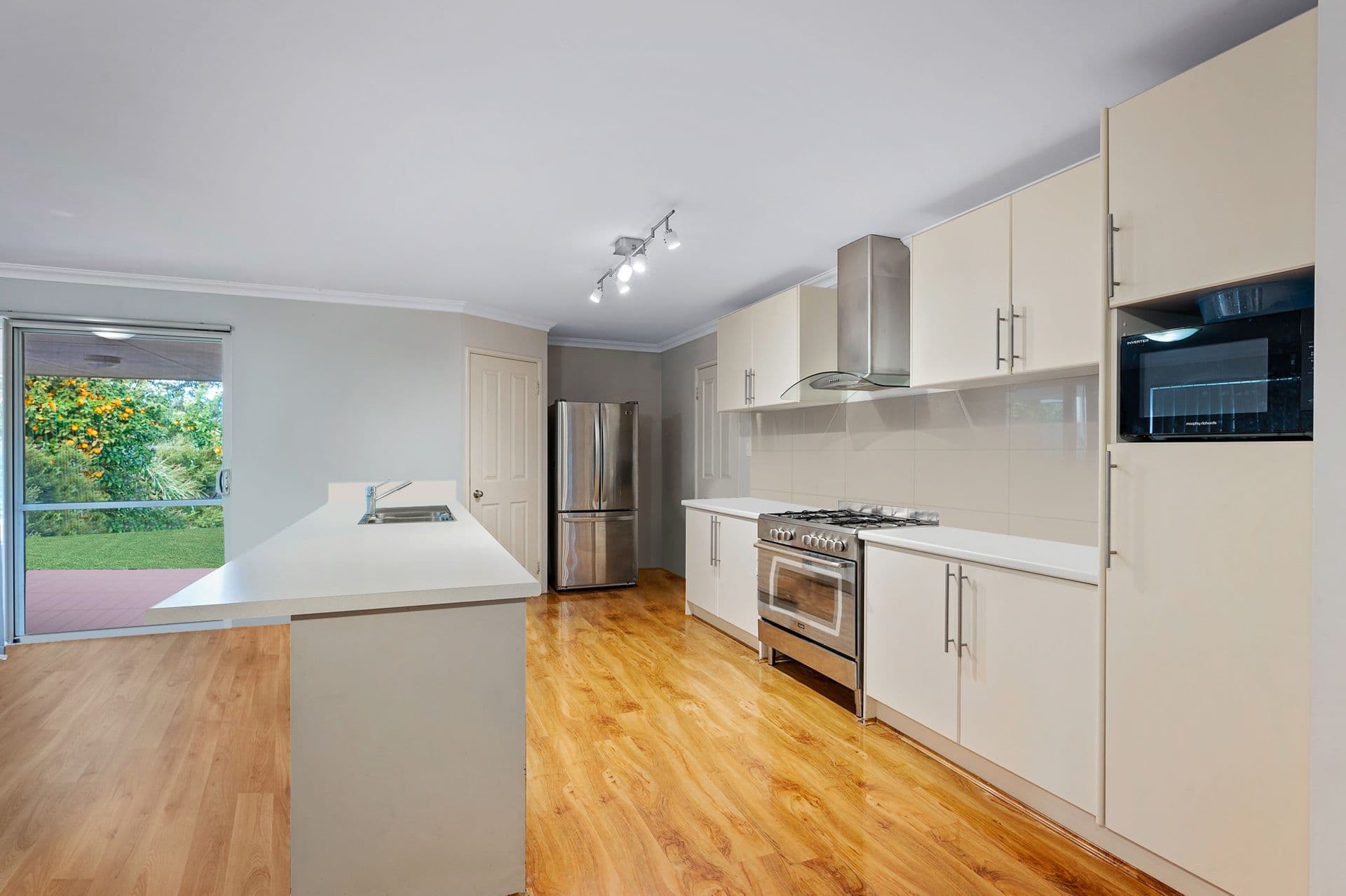 37/23 Casuarina Drive, Bunbury, WA, 6230, Australind - Thumbnail 2