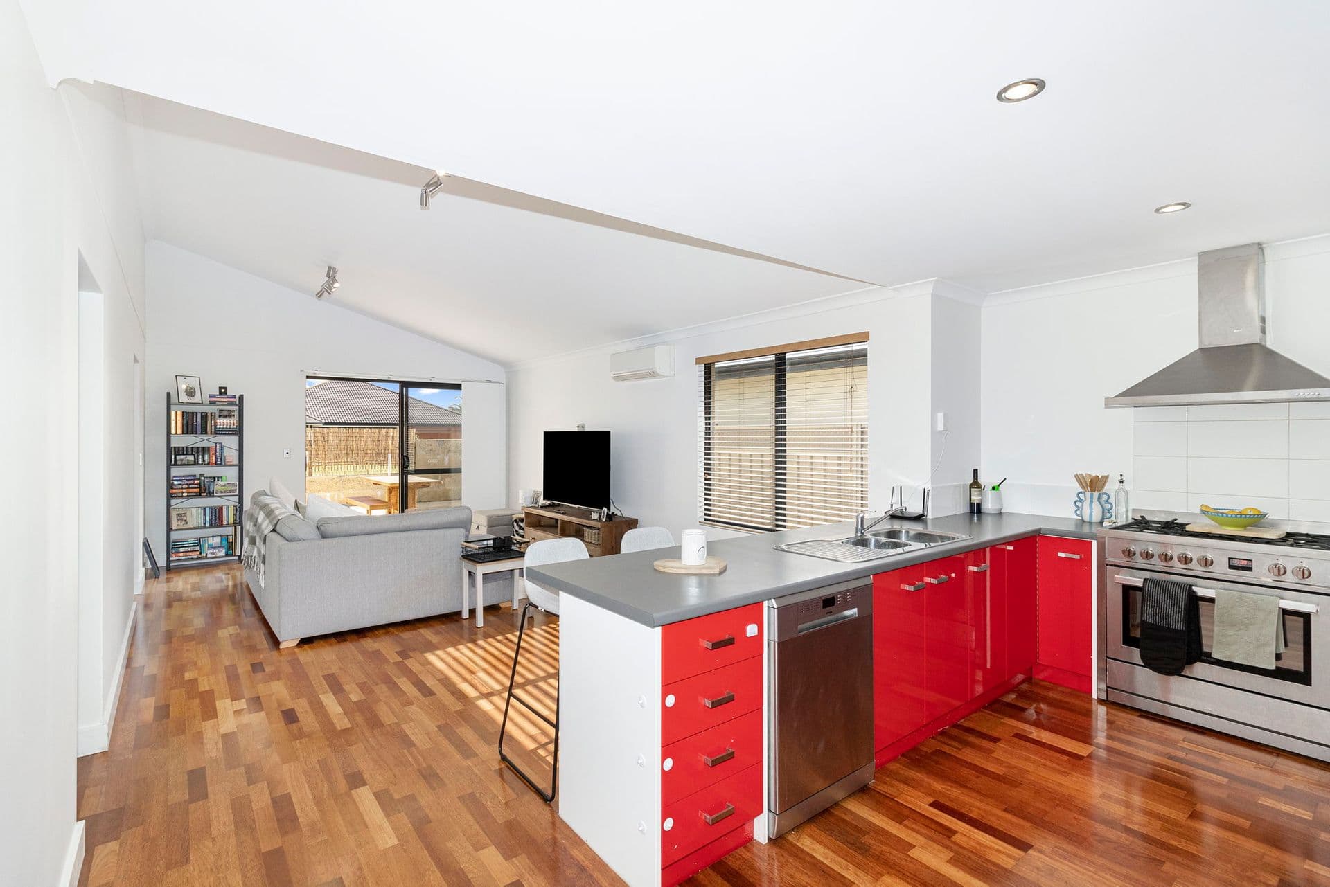 37/23 Casuarina Drive, Bunbury, WA, 6230, Australind - Thumbnail 3
