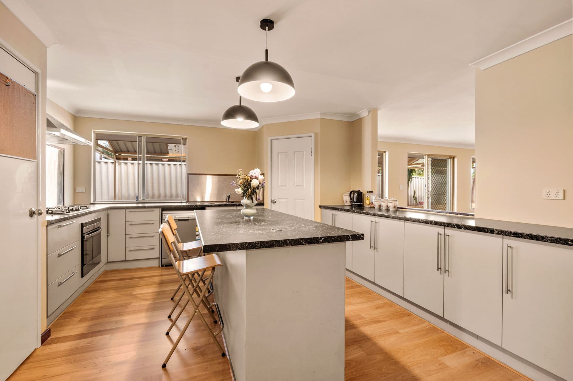 37/23 Casuarina Drive, Bunbury, WA, 6230, Withers - Thumbnail 2