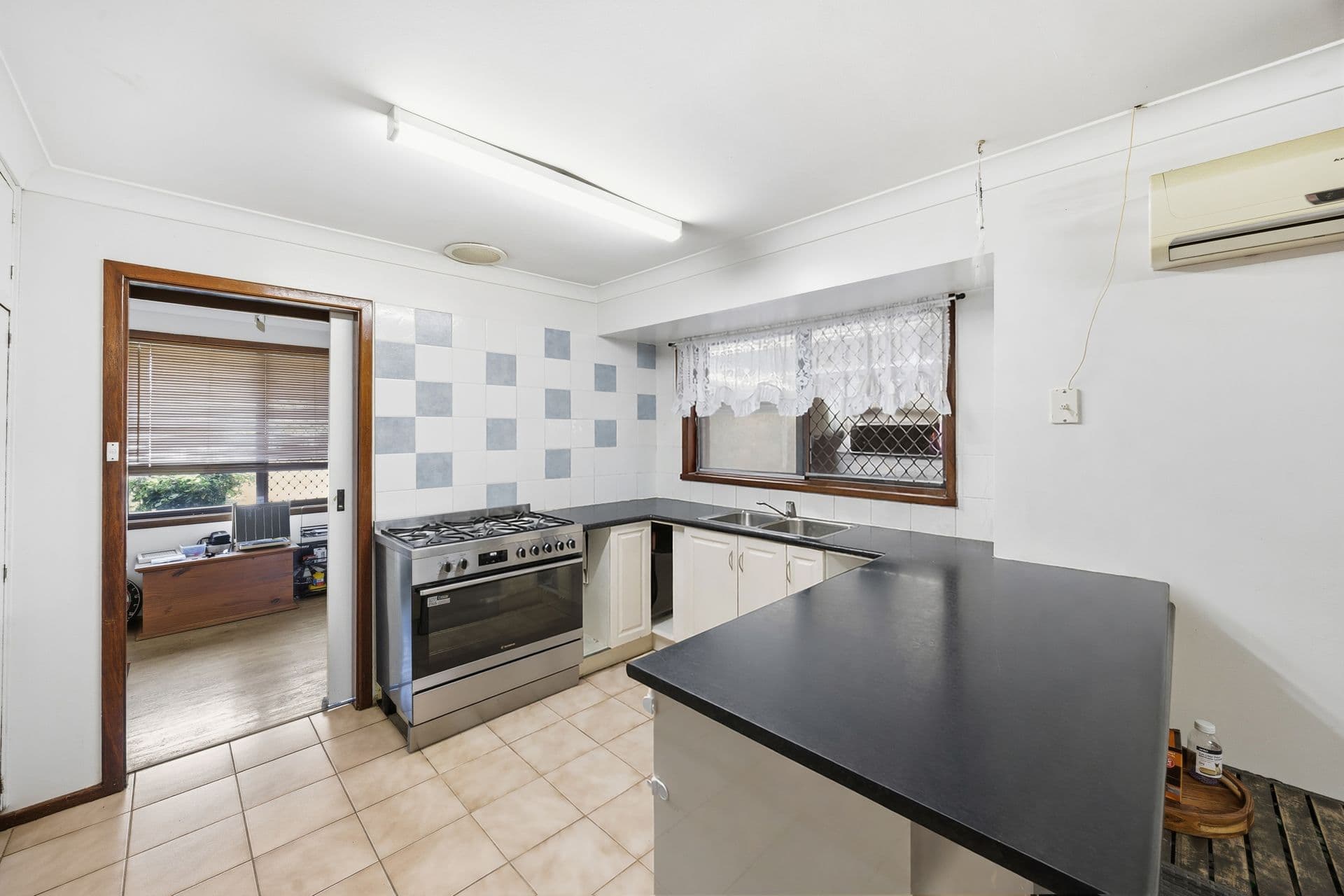 37/23 Casuarina Drive, Bunbury, WA, 6230, South Bunbury - Thumbnail 5