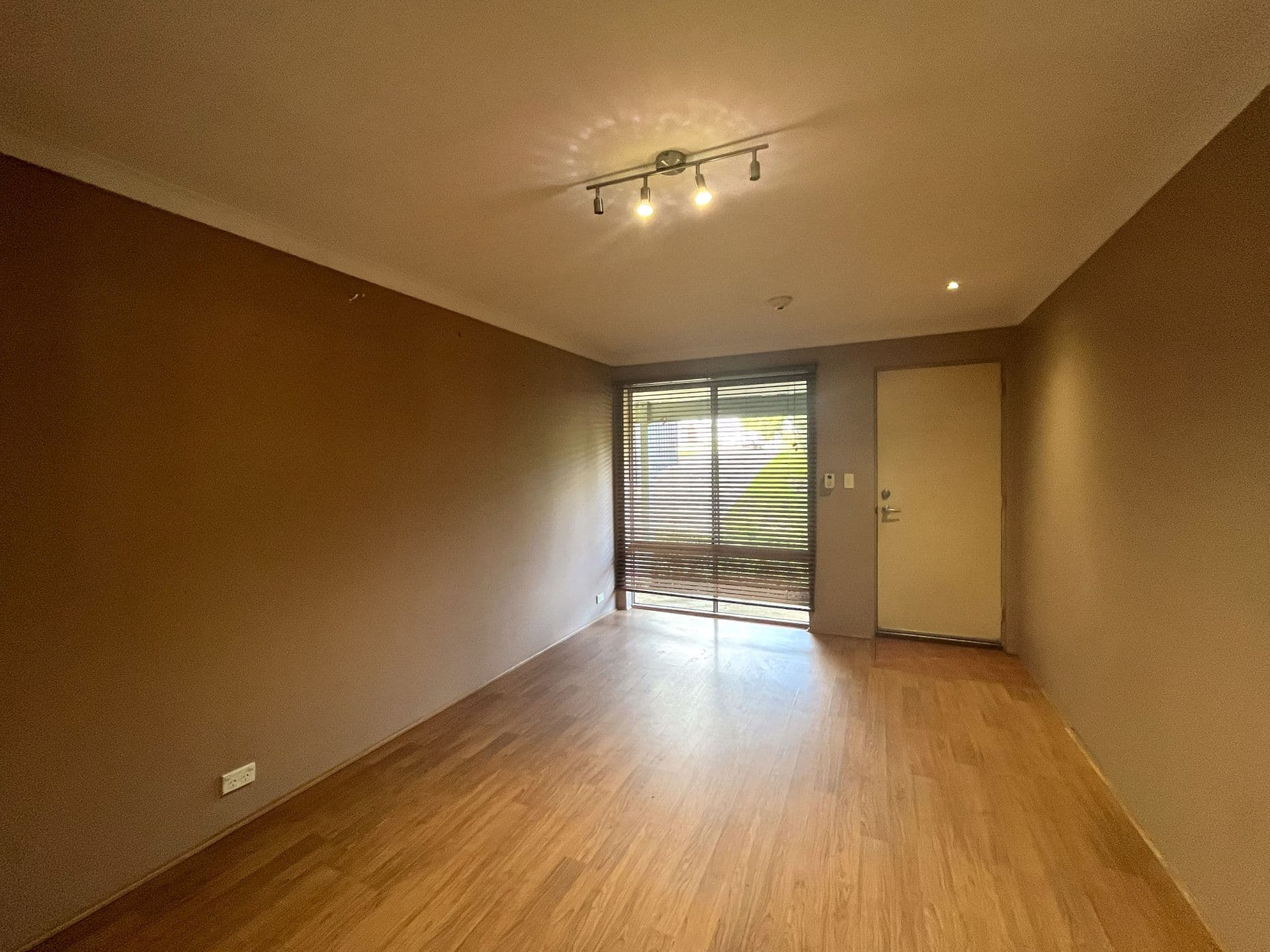 37/23 Casuarina Drive, Bunbury, WA, 6230, Australind - Thumbnail 3