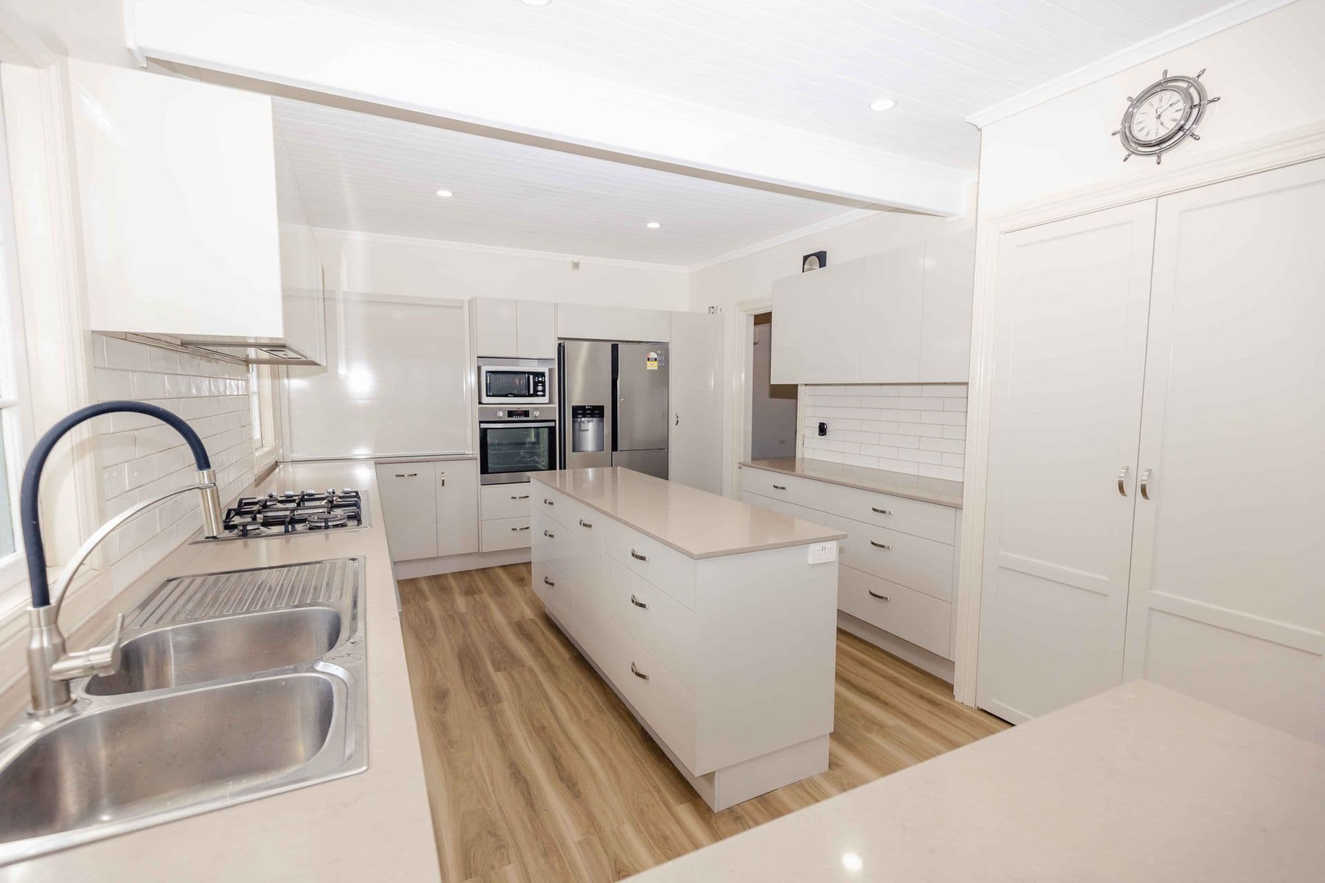6 Wilkinson Street, Wandal, QLD, 4700, Wandal - Thumbnail 2
