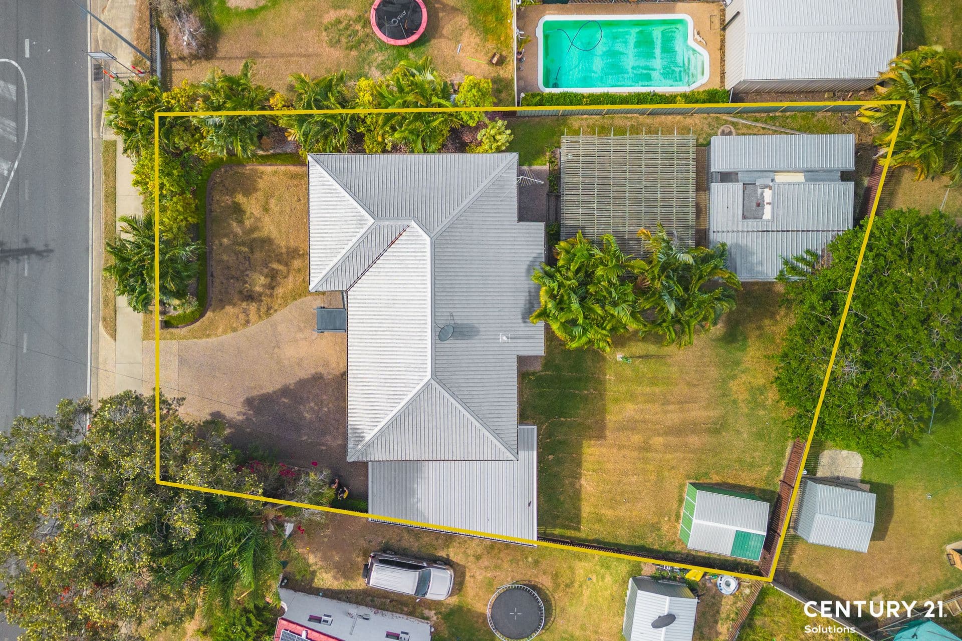298 Farm St, Norman Gardens, QLD, 4701, Norman Gardens - Thumbnail 2