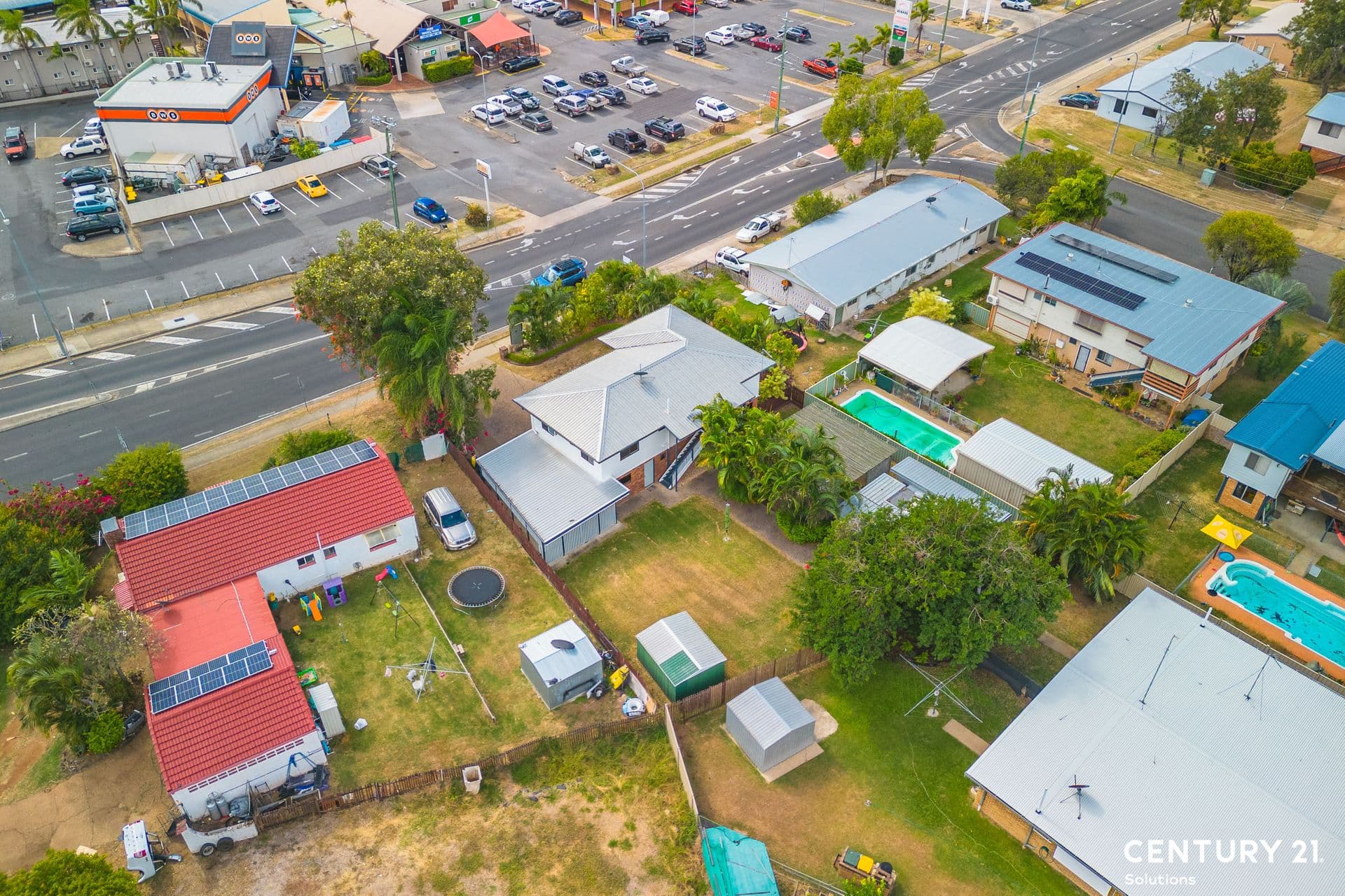 298 Farm St, Norman Gardens, QLD, 4701, Norman Gardens - Thumbnail 3