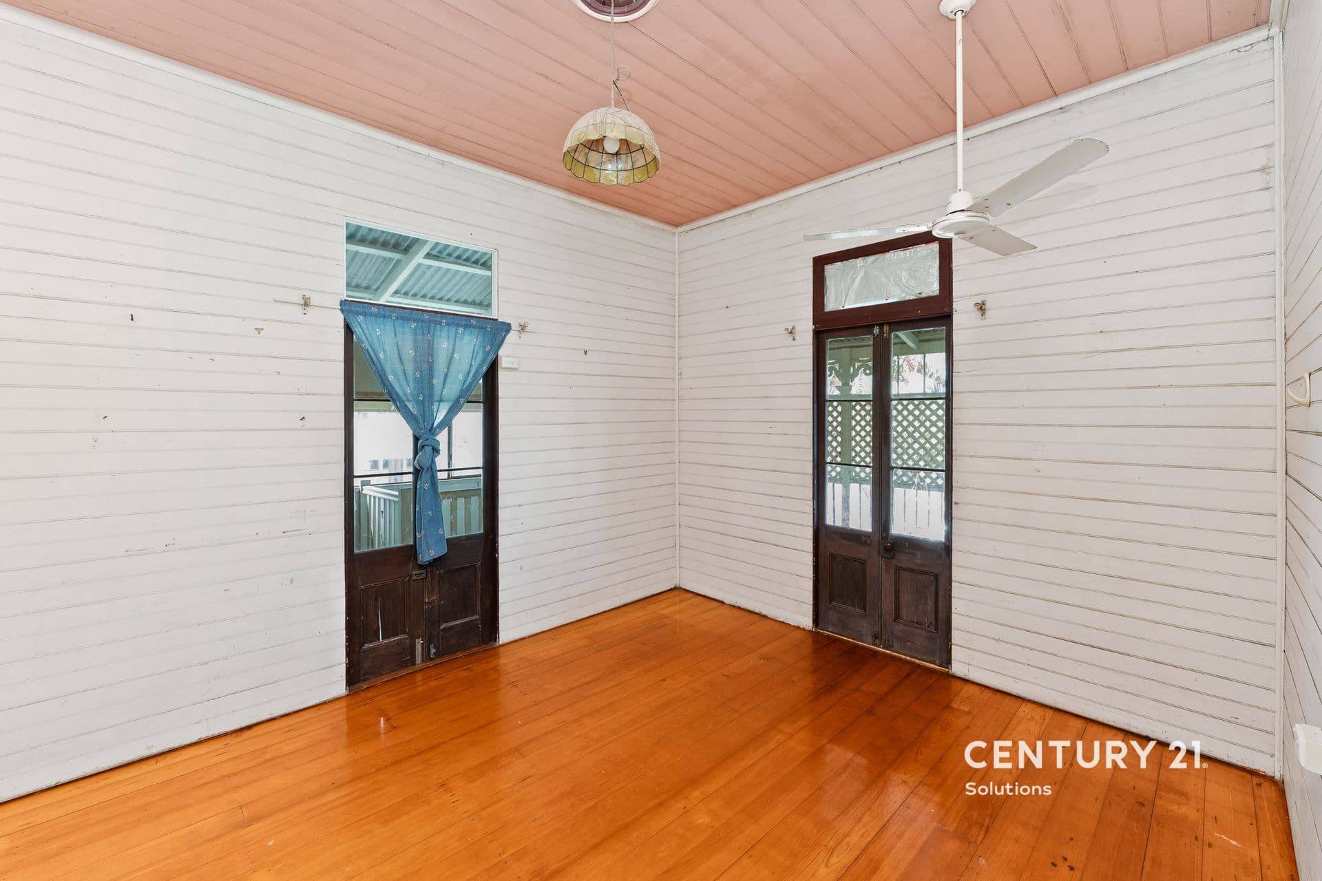 16 Ross Street, Allenstown, QLD, 4700, Allenstown - Thumbnail 3