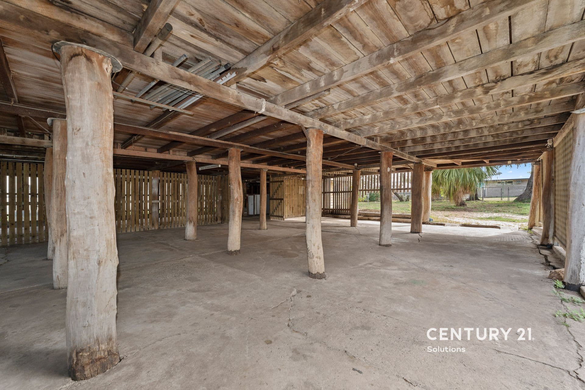 16 Ross Street, Allenstown, QLD, 4700, Allenstown - Thumbnail 8