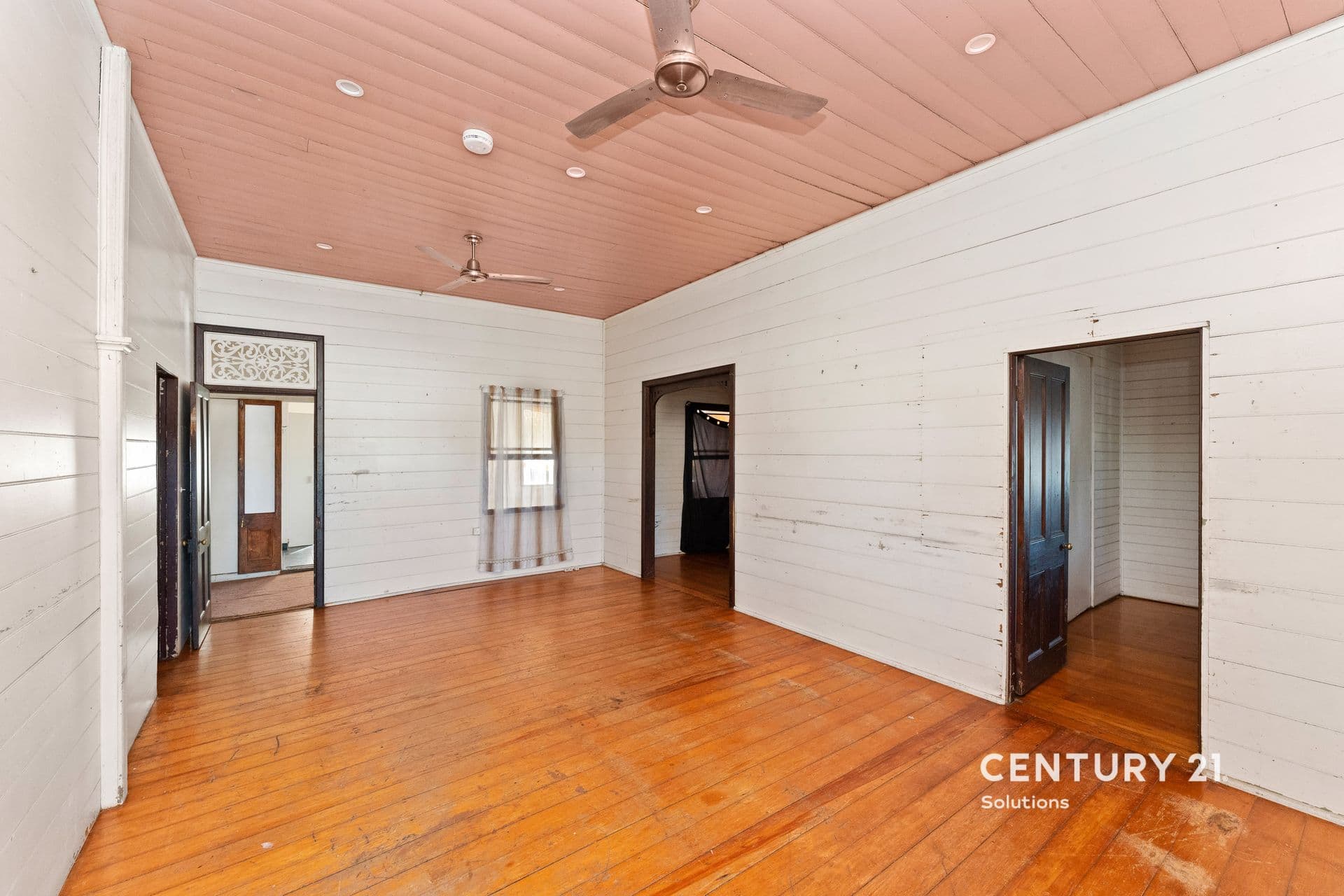 16 Ross Street, Allenstown, QLD, 4700, Allenstown - Thumbnail 2