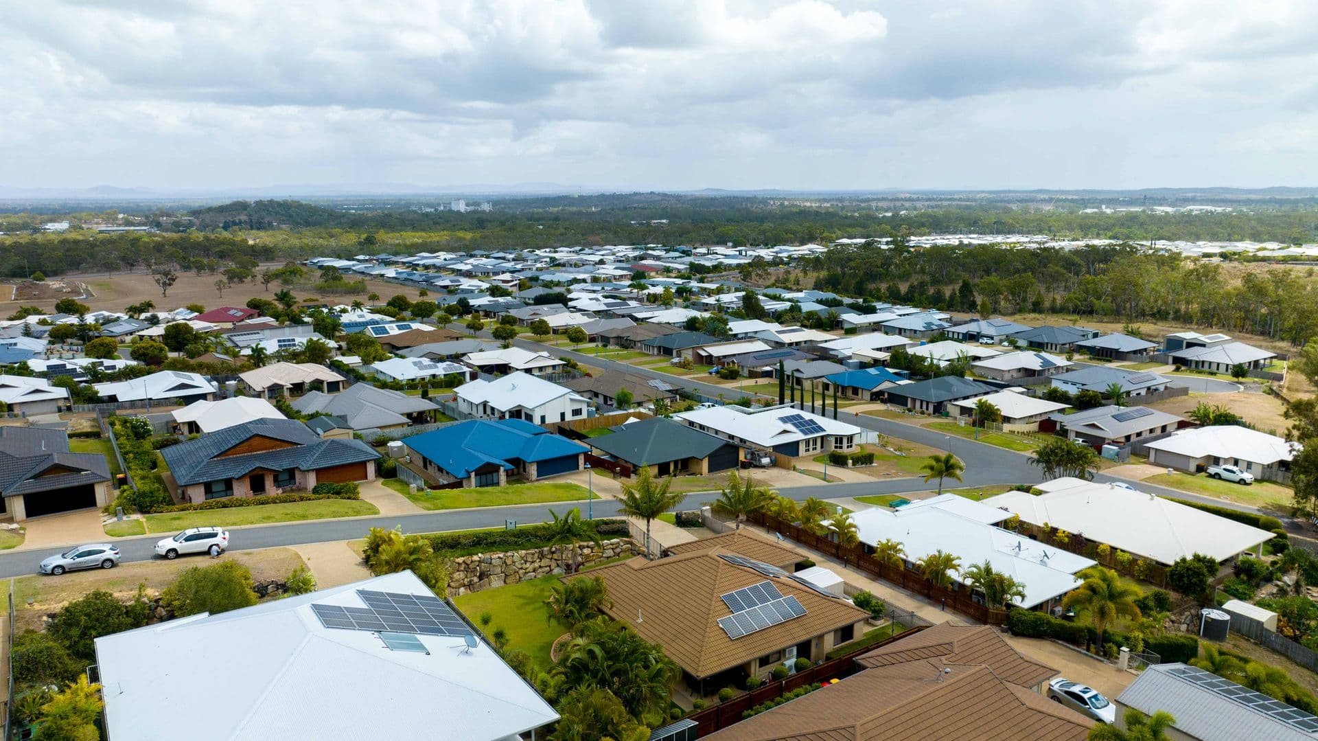 7 Skyline Drive, Norman Gardens, QLD, 4701, Norman Gardens - Thumbnail 2