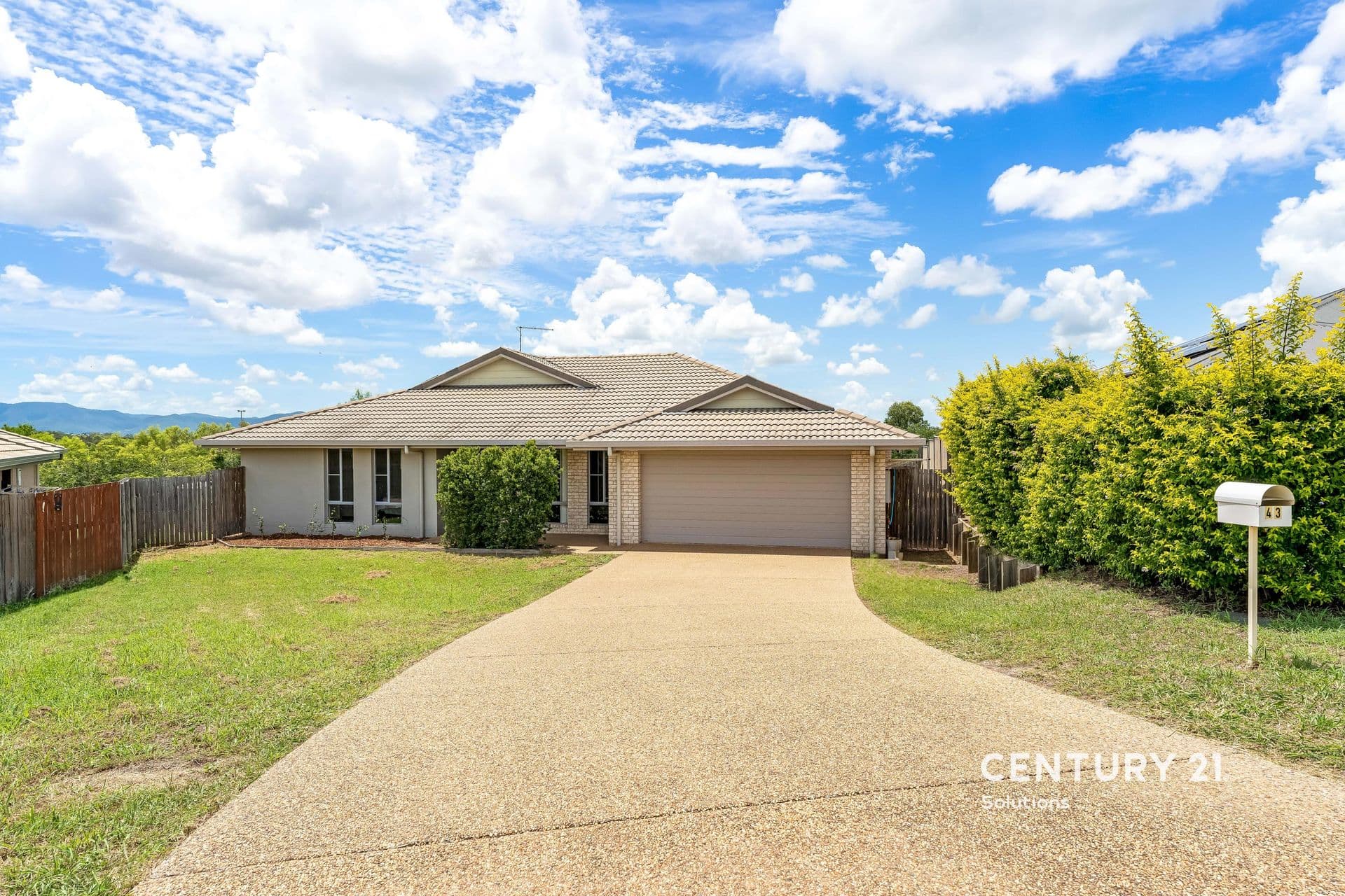 43 Burke And Wills Drive, Gracemere, QLD, 4702, Gracemere - Thumbnail 2