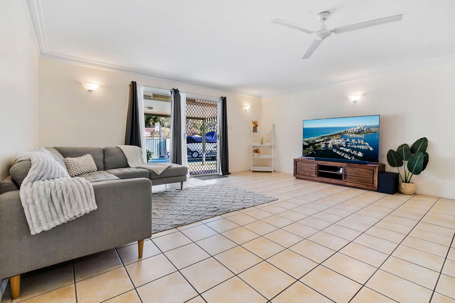 34 Kavanagh Crescent, Koongal, QLD, 4701, Koongal - Thumbnail 4