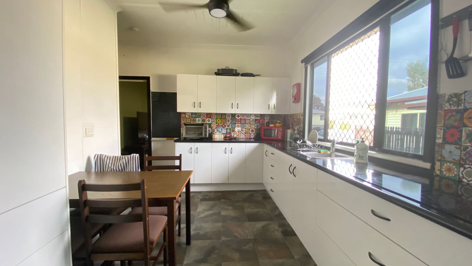 160 Edington Street, Berserker, QLD, 4701, Berserker - Thumbnail 5