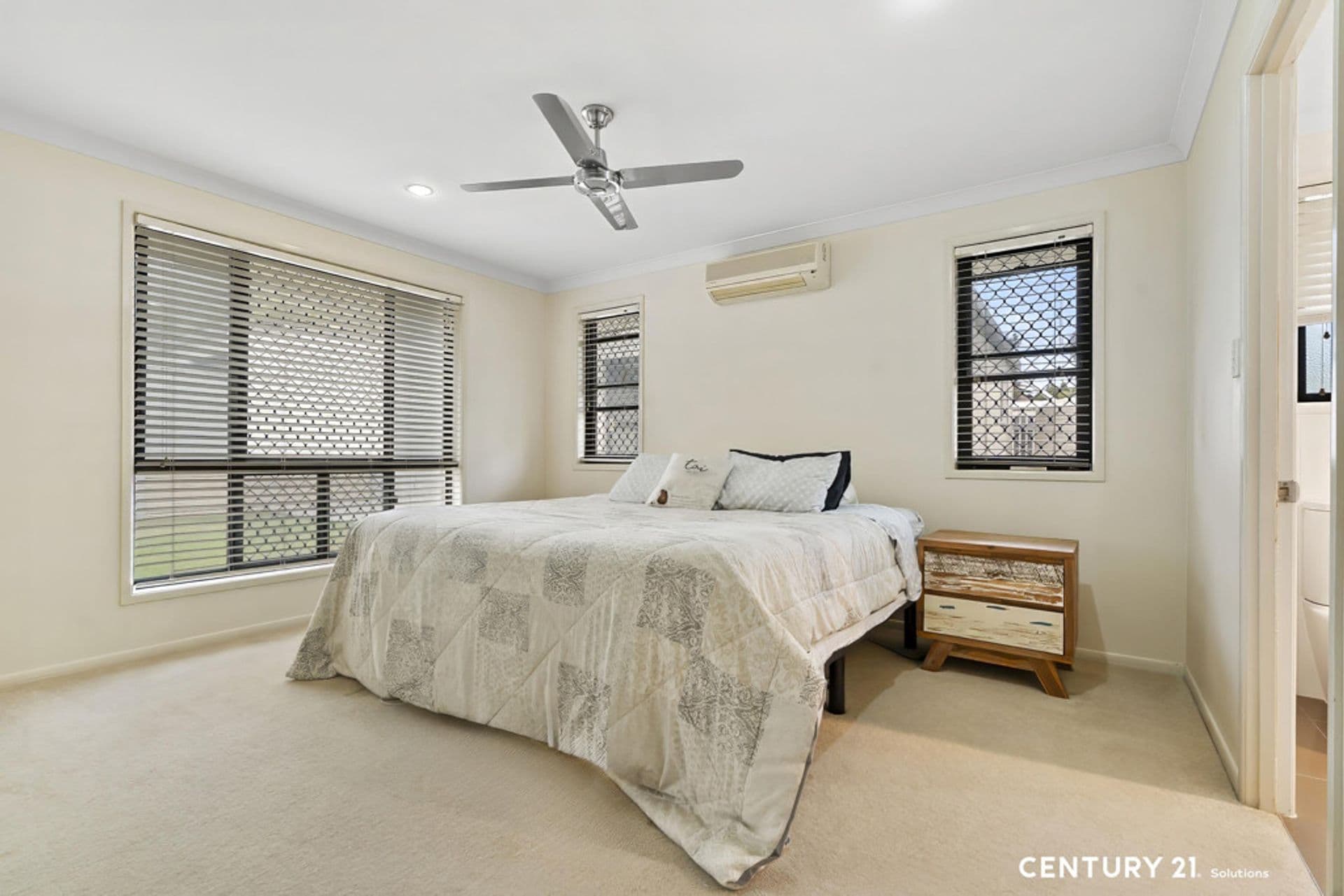 43 Fairfield Avenue, Norman Gardens, QLD, 4701, Norman Gardens - Thumbnail 4