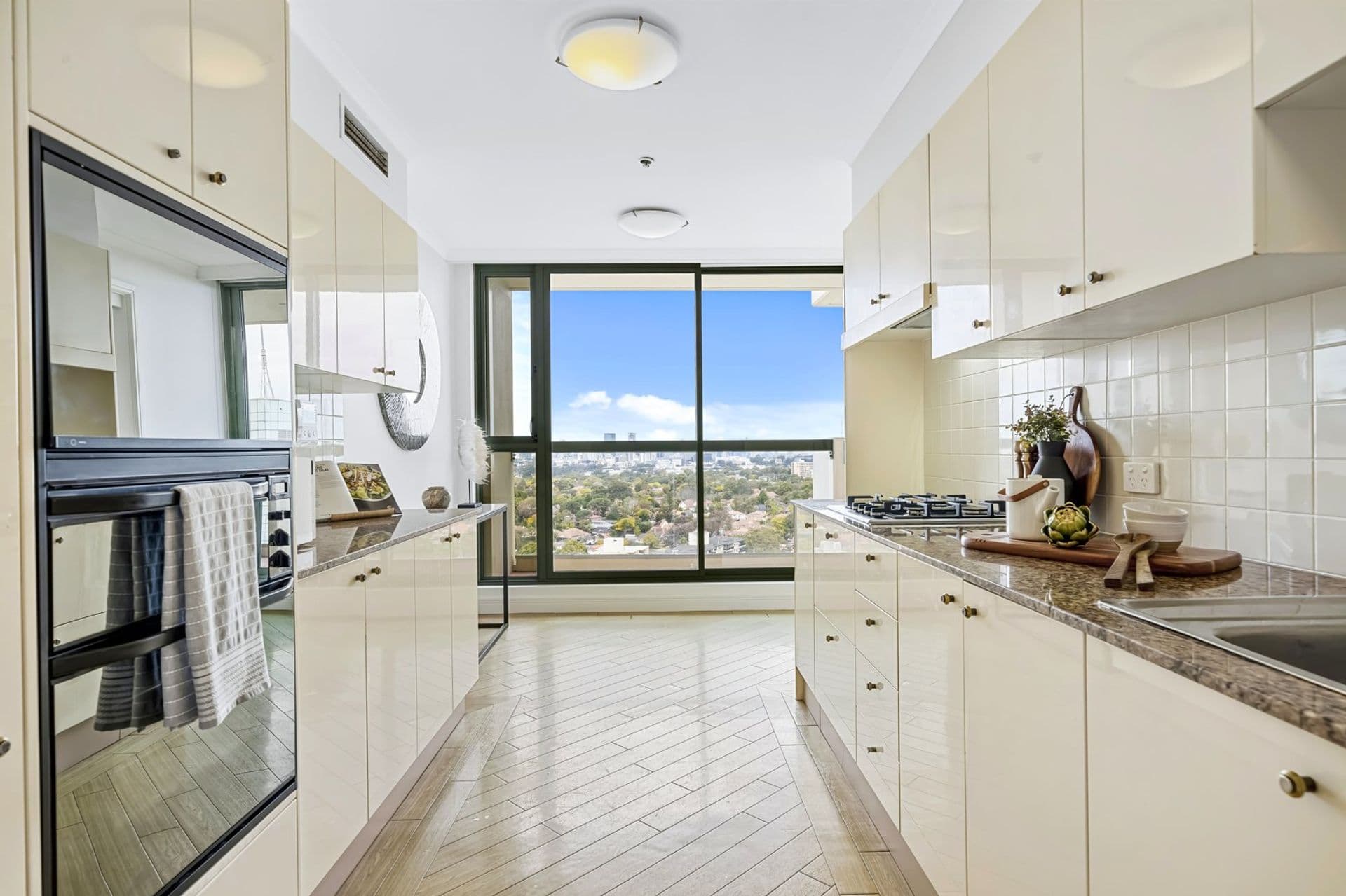 2003/37 Victor Street, Chatswood, NSW, 2067, Chatswood - Thumbnail 3