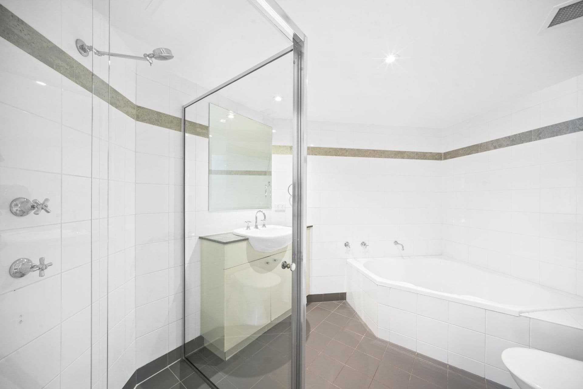 705/2b Help Street, Chatswood, NSW, 2067, Chatswood - Thumbnail 5